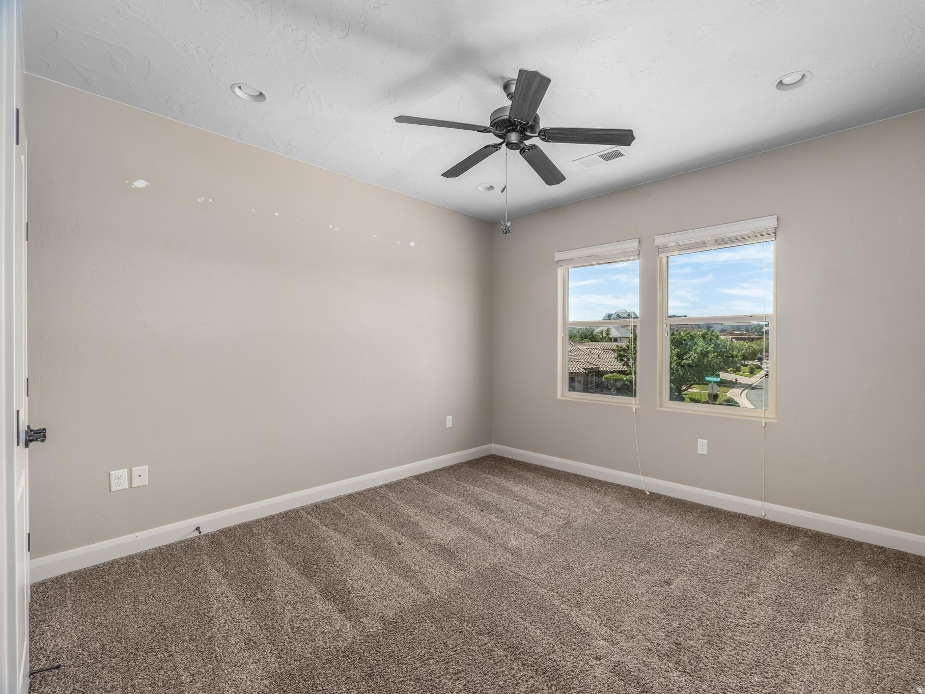 COYOTE SPRINGS - Residential