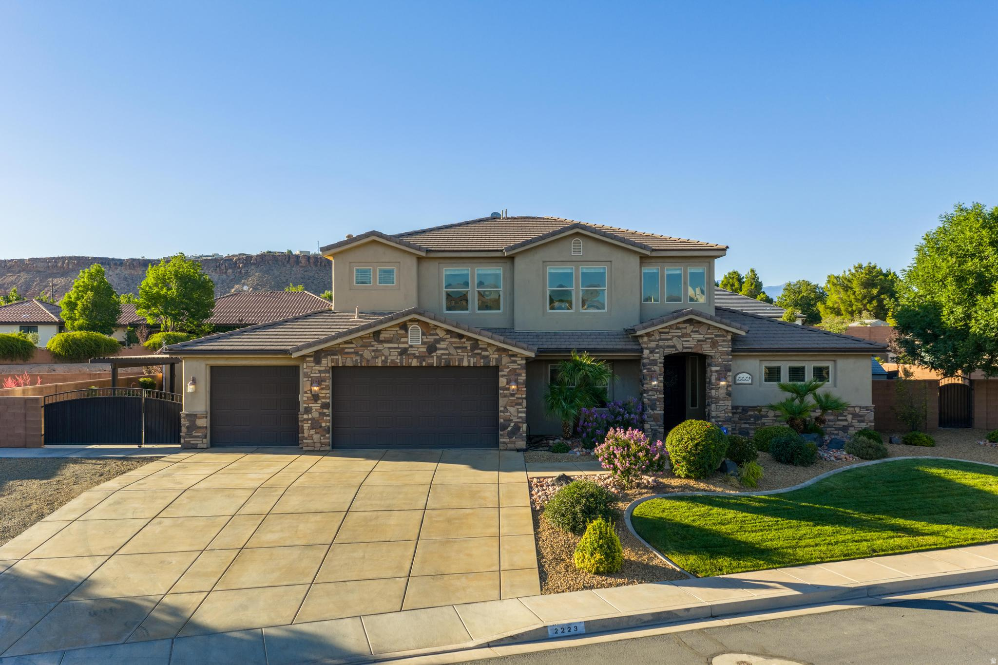 COYOTE SPRINGS - Residential