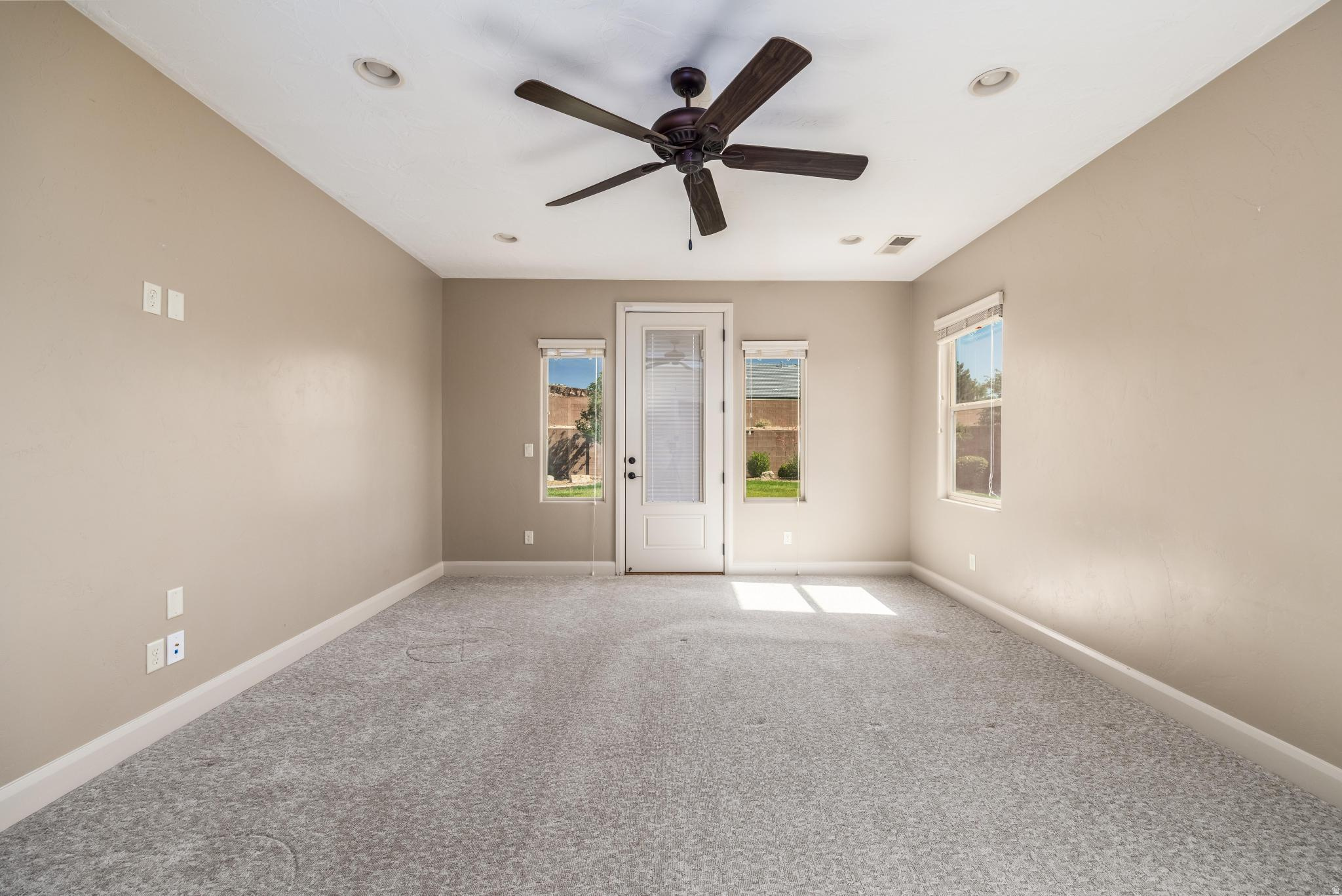 COYOTE SPRINGS - Residential