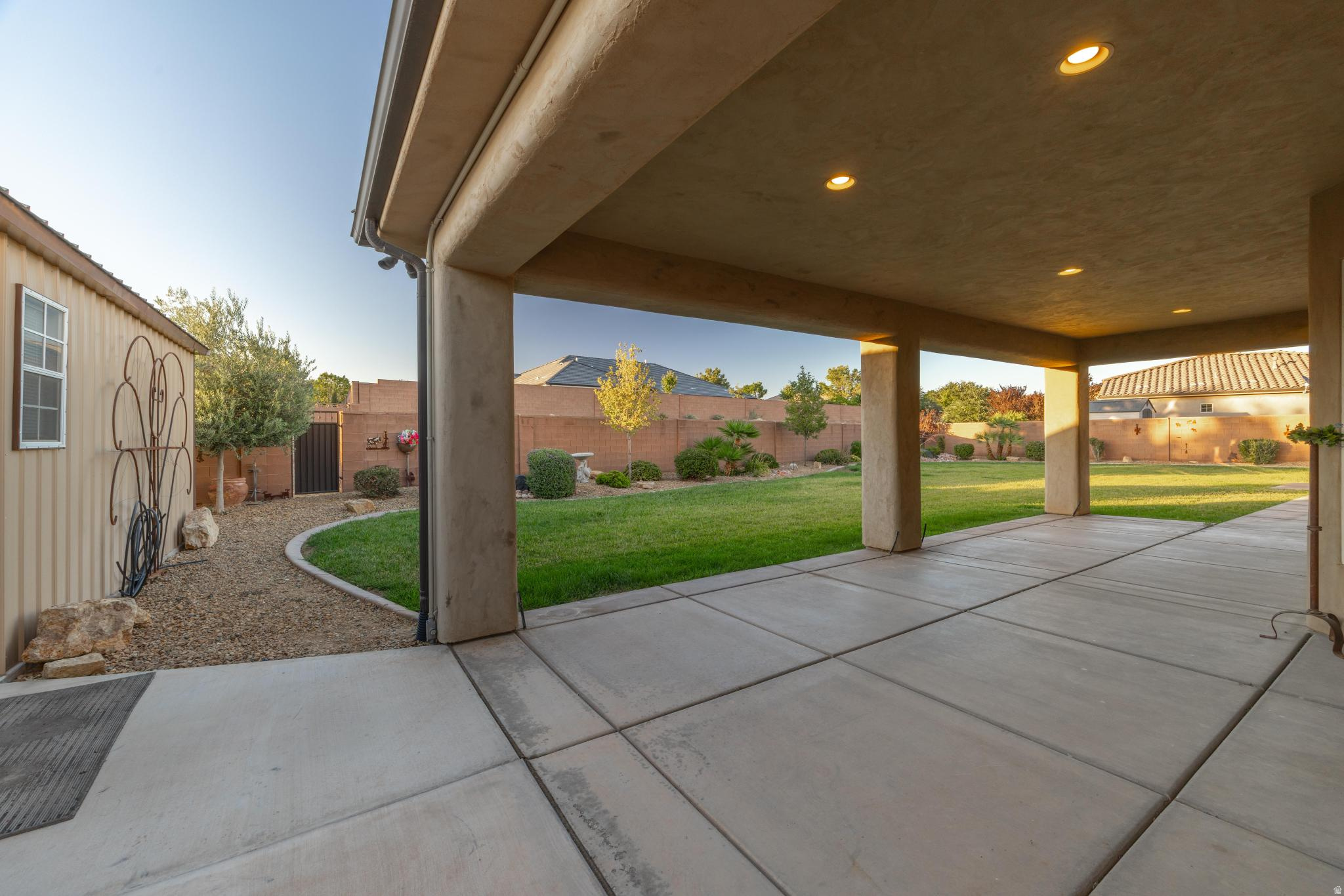 COYOTE SPRINGS - Residential