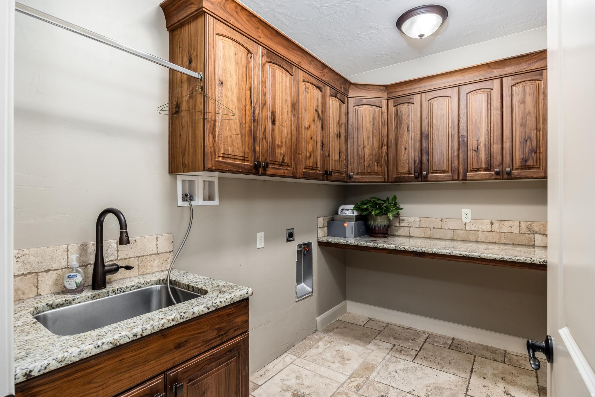 COYOTE SPRINGS - Residential