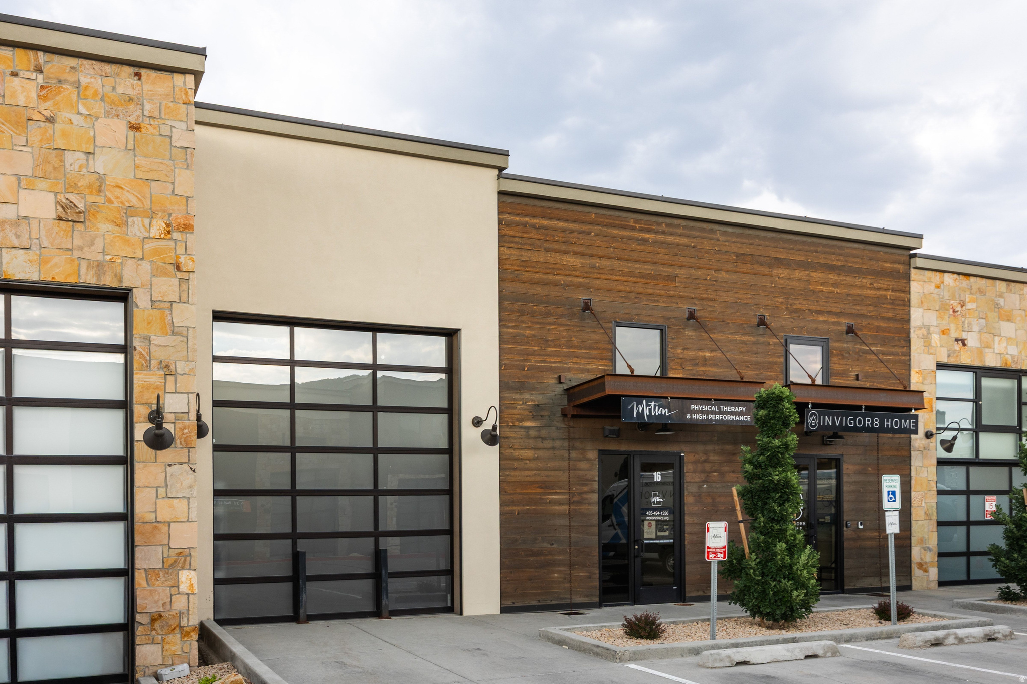 PARK EAST II BUSINESS COMMUNITY CONDOS - Residential