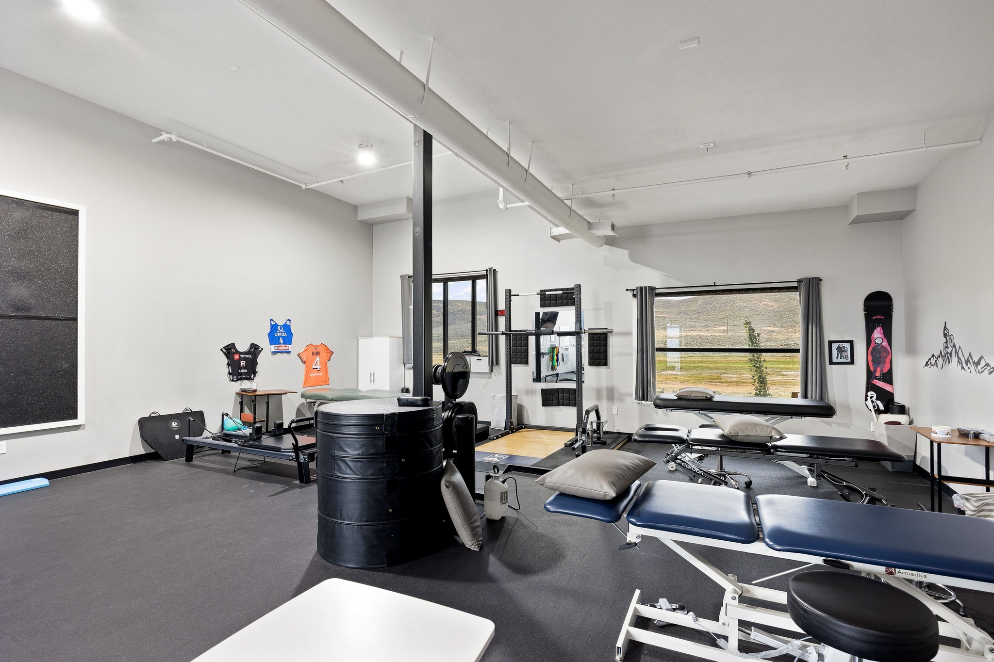 PARK EAST II BUSINESS COMMUNITY CONDOS - Residential