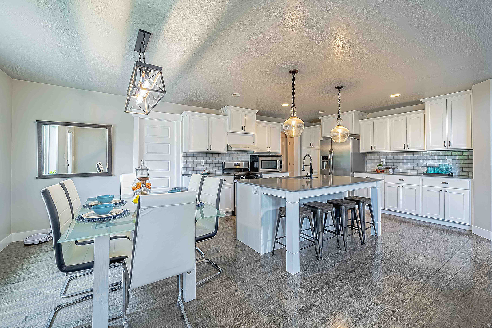 RANCH LANDING - Residential