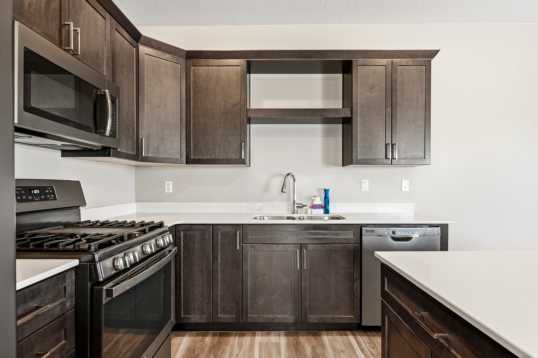 CEDAR EDGE - Residential