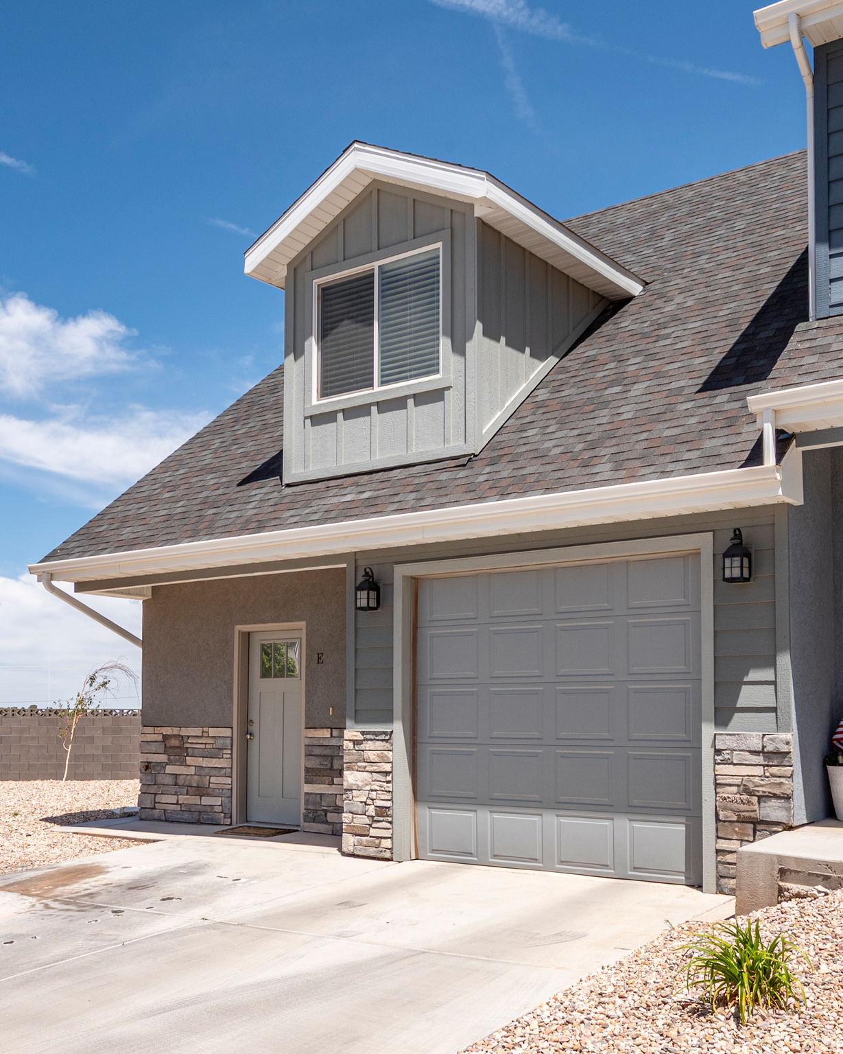 CEDAR EDGE - Residential