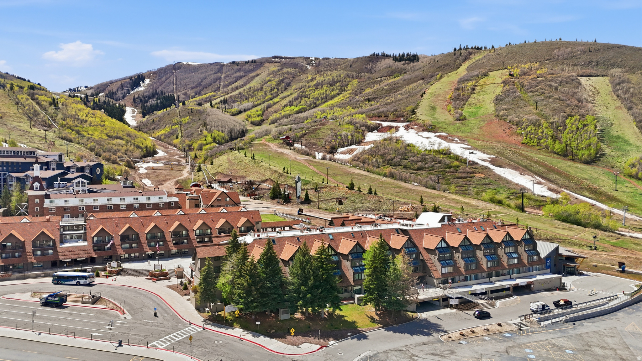 RESORT CENTER - Residential
