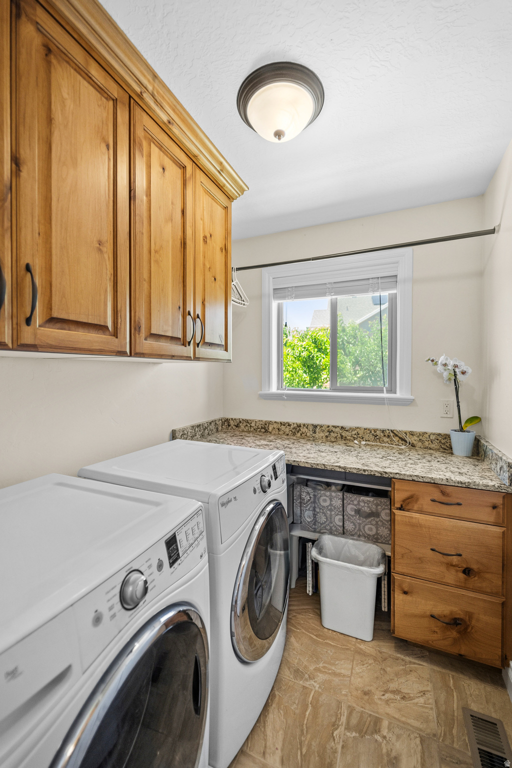 SOUTHMOOR - Residential