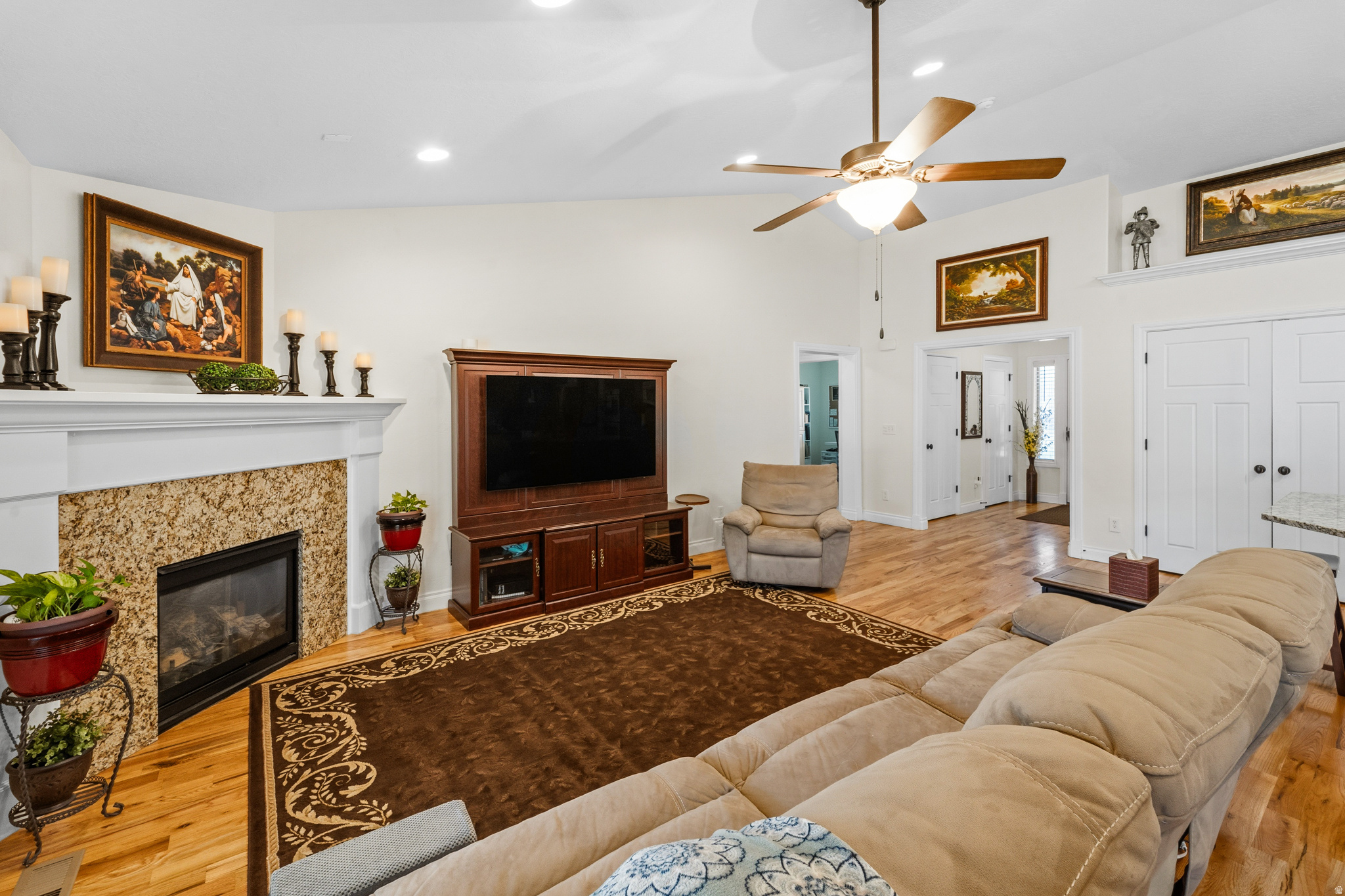 SOUTHMOOR - Residential