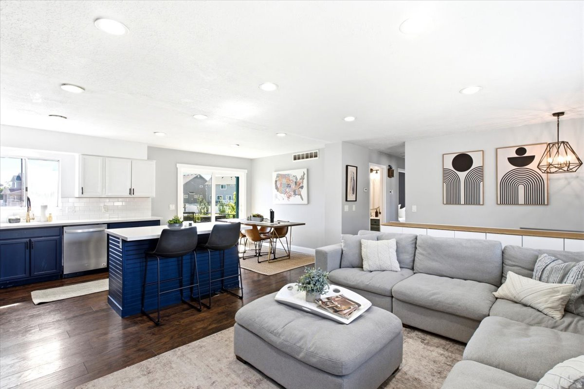 EASTVIEW - Residential