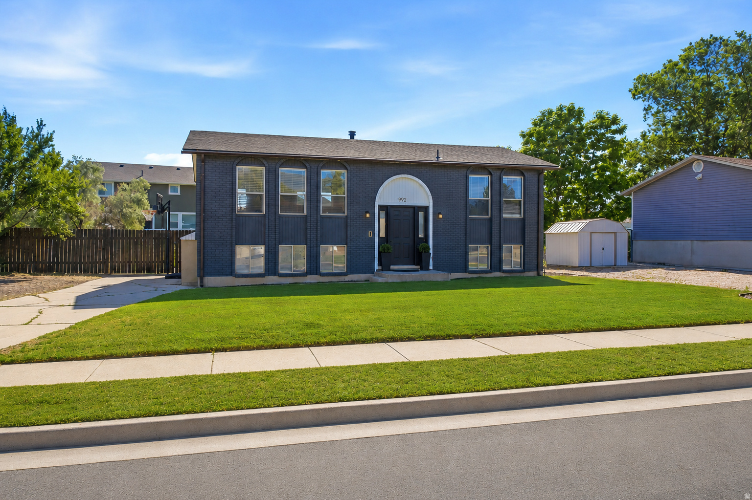 EASTVIEW - Residential