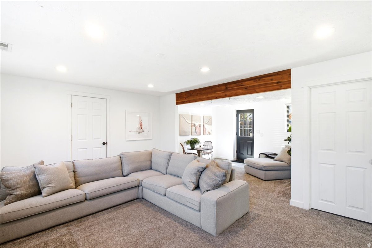 EASTVIEW - Residential