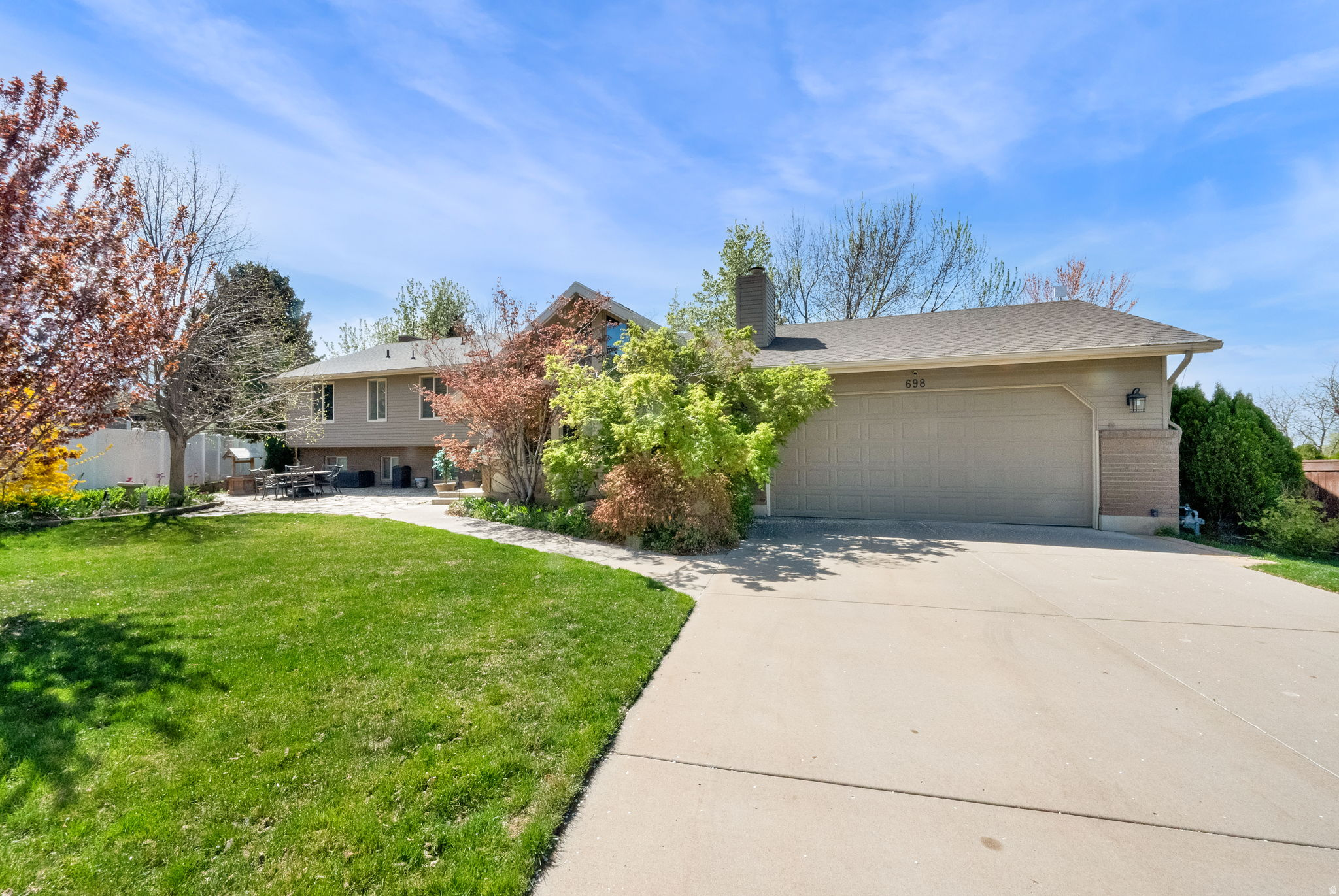 HOLMES ESTATES - Residential