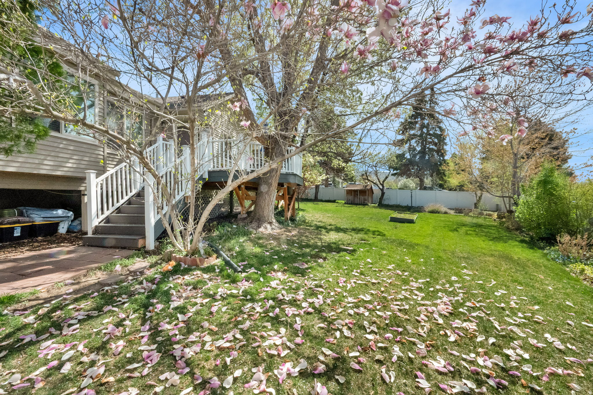 HOLMES ESTATES - Residential