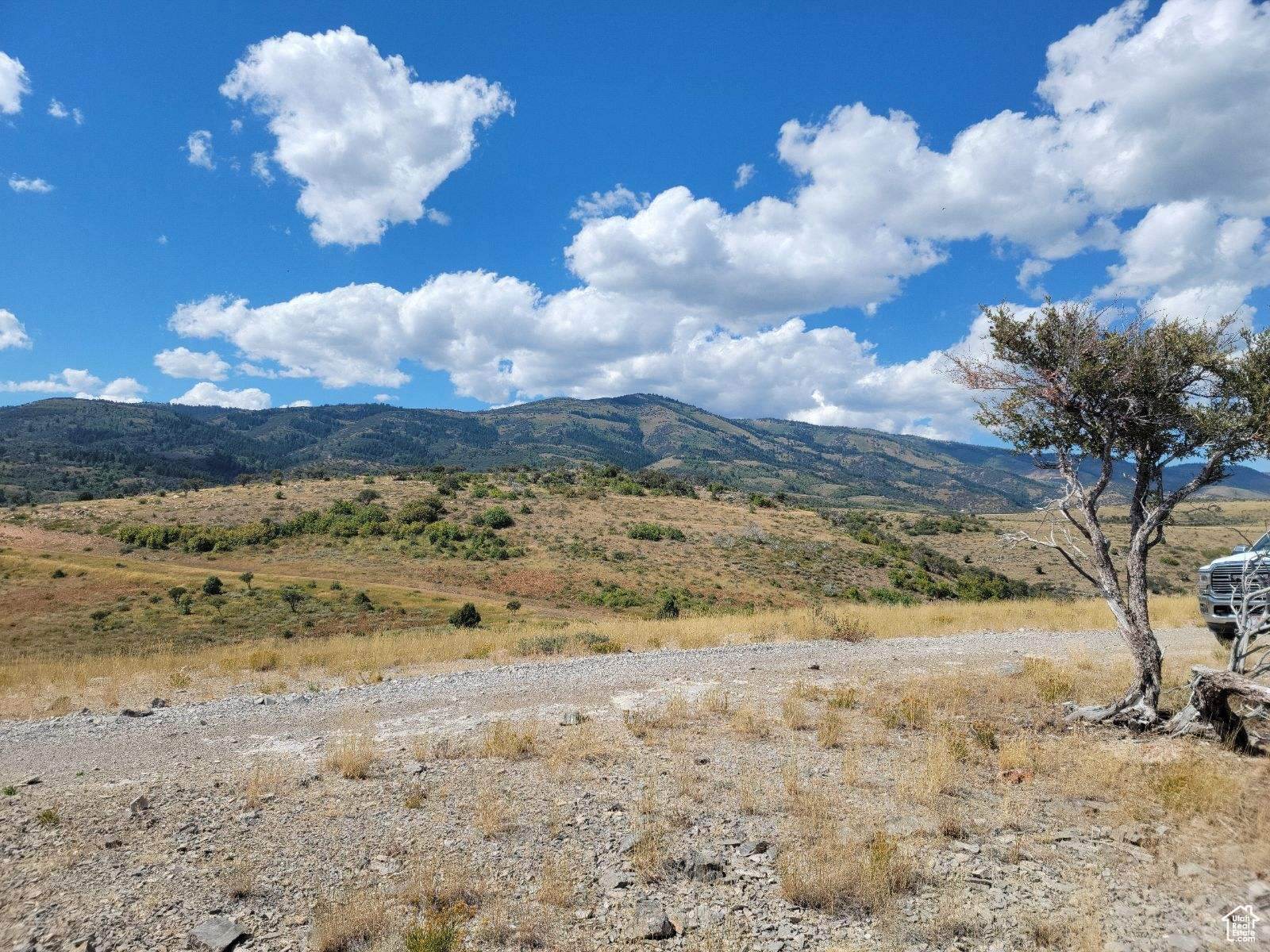 CRYSTAL VIEW ESTATES - Land