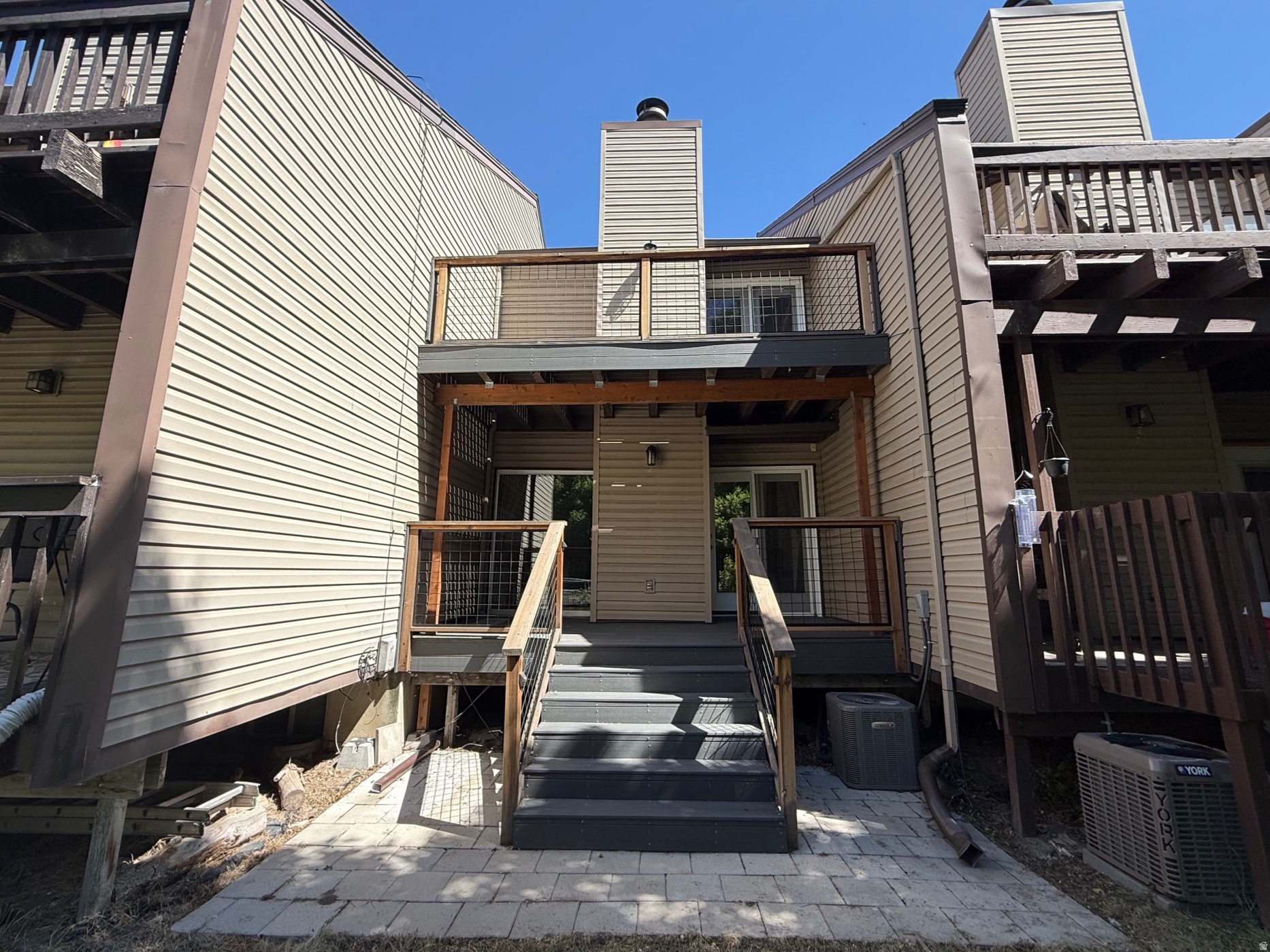LAKEWOOD - Residential