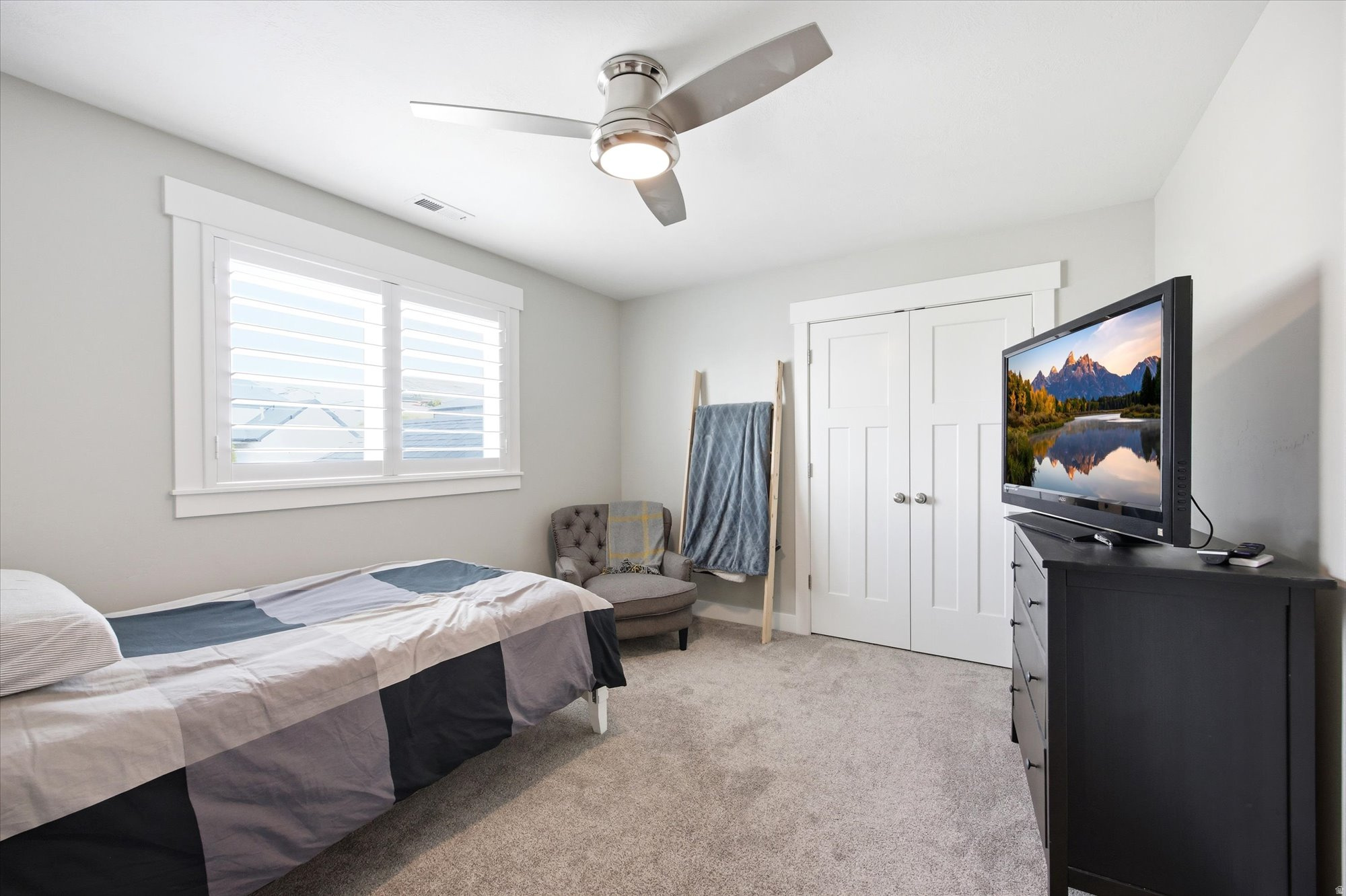 THE RIDGE - Residential