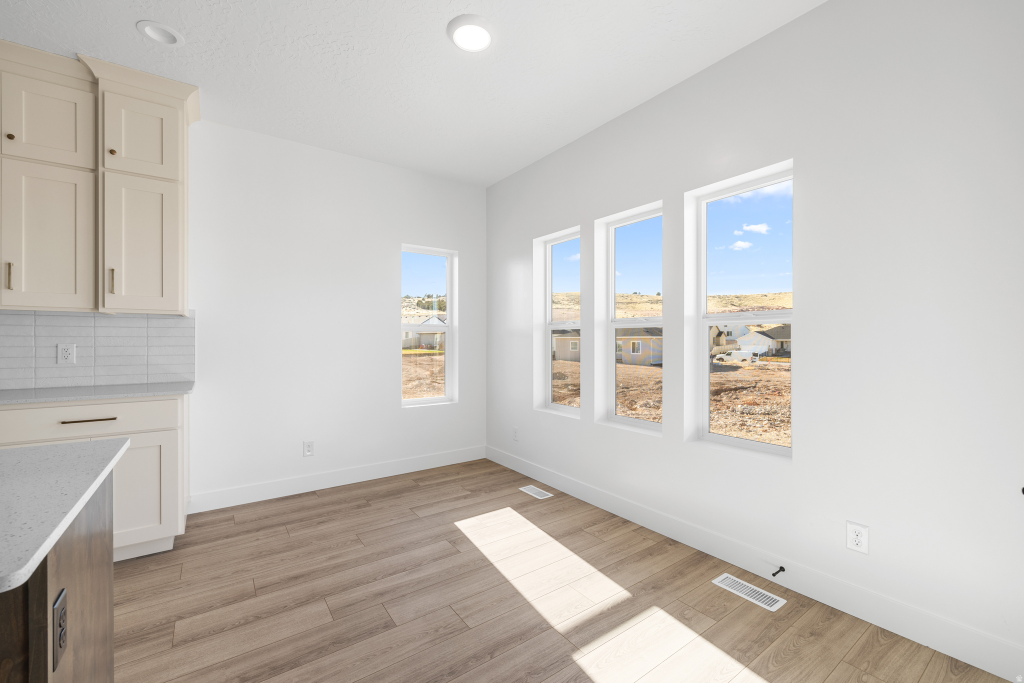 SUMMIT RIDGE THE HILLS - Residential