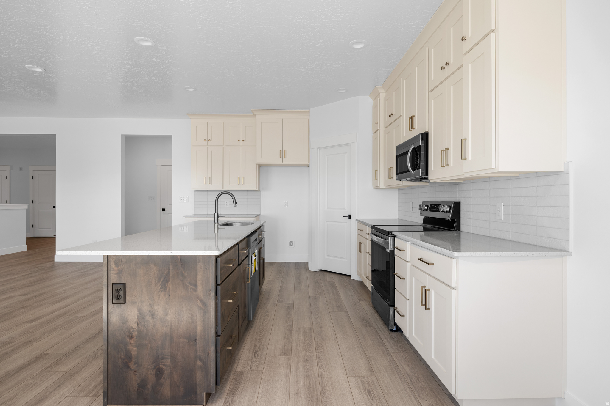 SUMMIT RIDGE THE HILLS - Residential