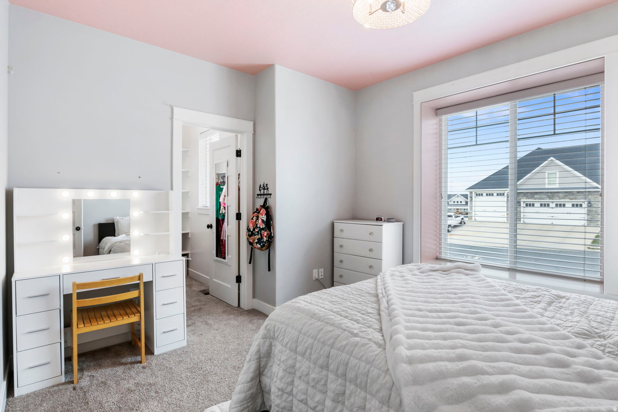 MOUNTAIN VIEW - Residential