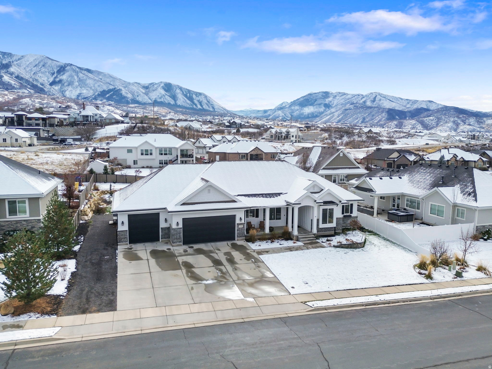 MOUNTAIN VIEW - Residential