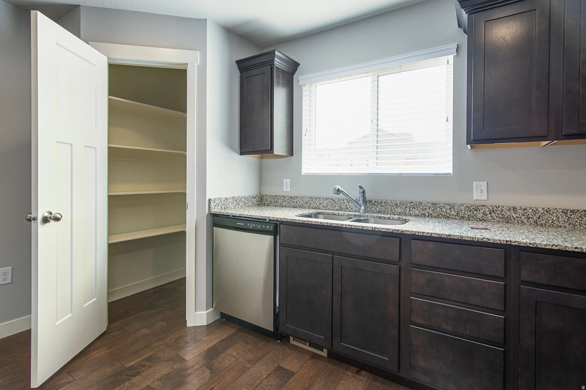 PAYTONS QUARRY AT RO - Residential