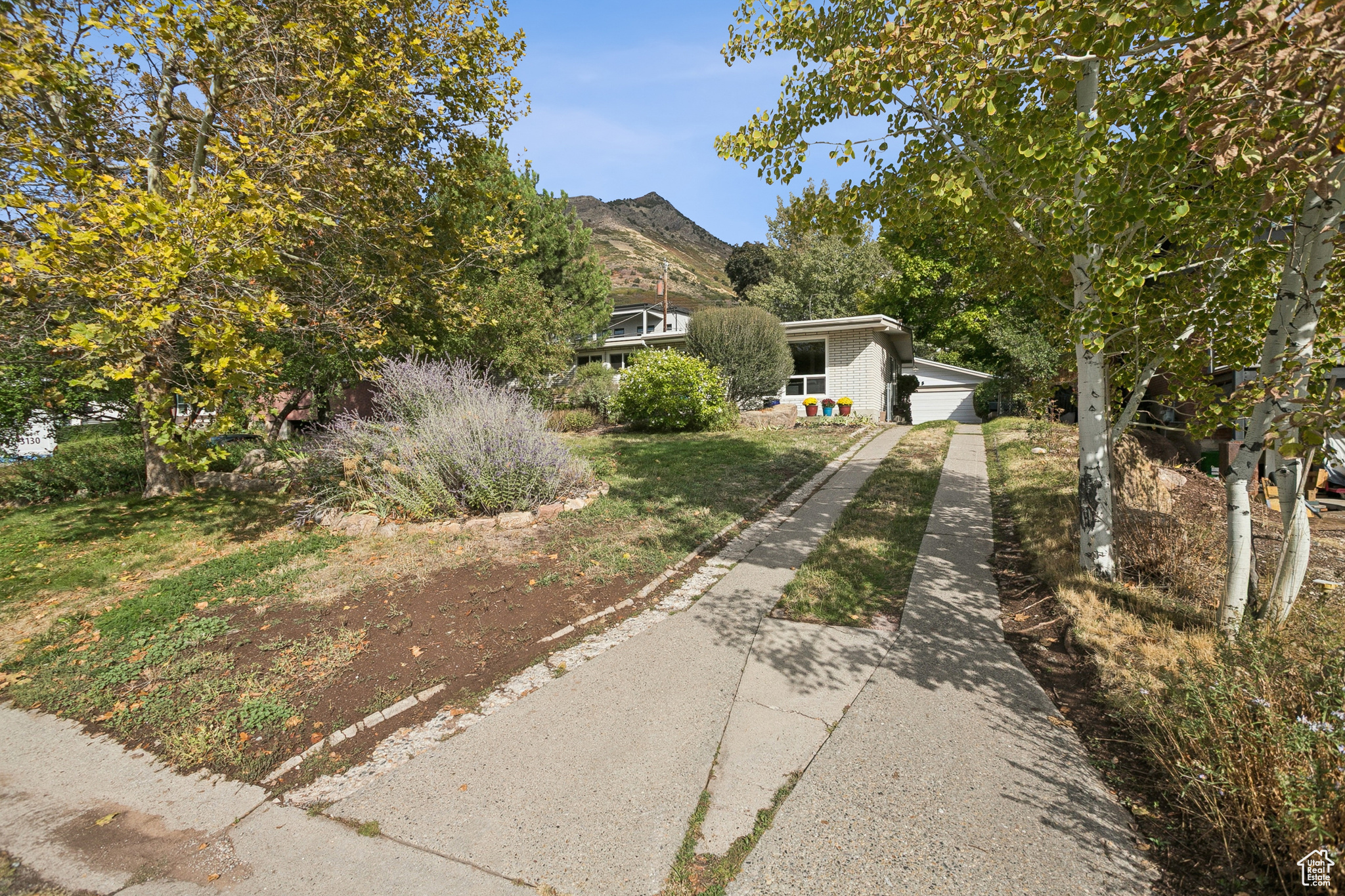 EASTWOOD HILLS - Residential
