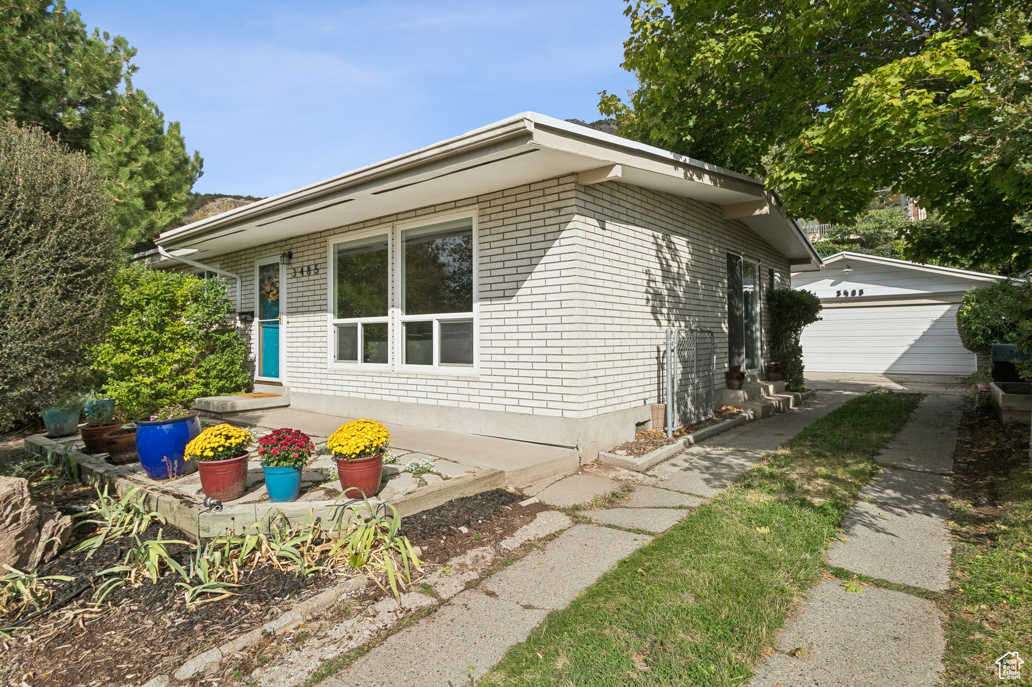 EASTWOOD HILLS - Residential