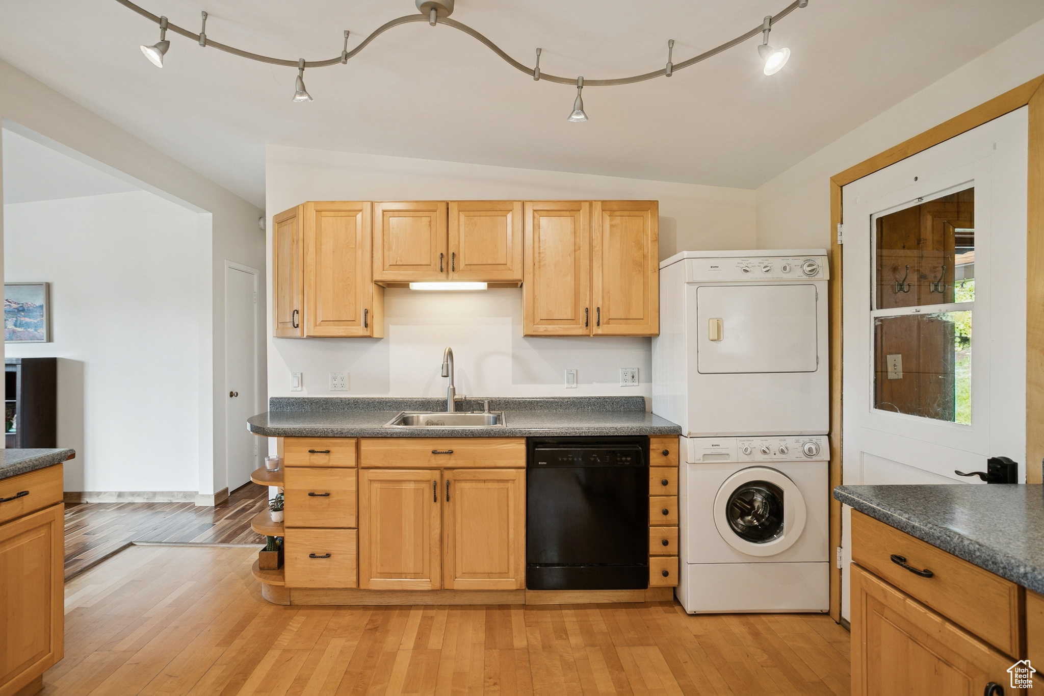 EASTWOOD HILLS - Residential
