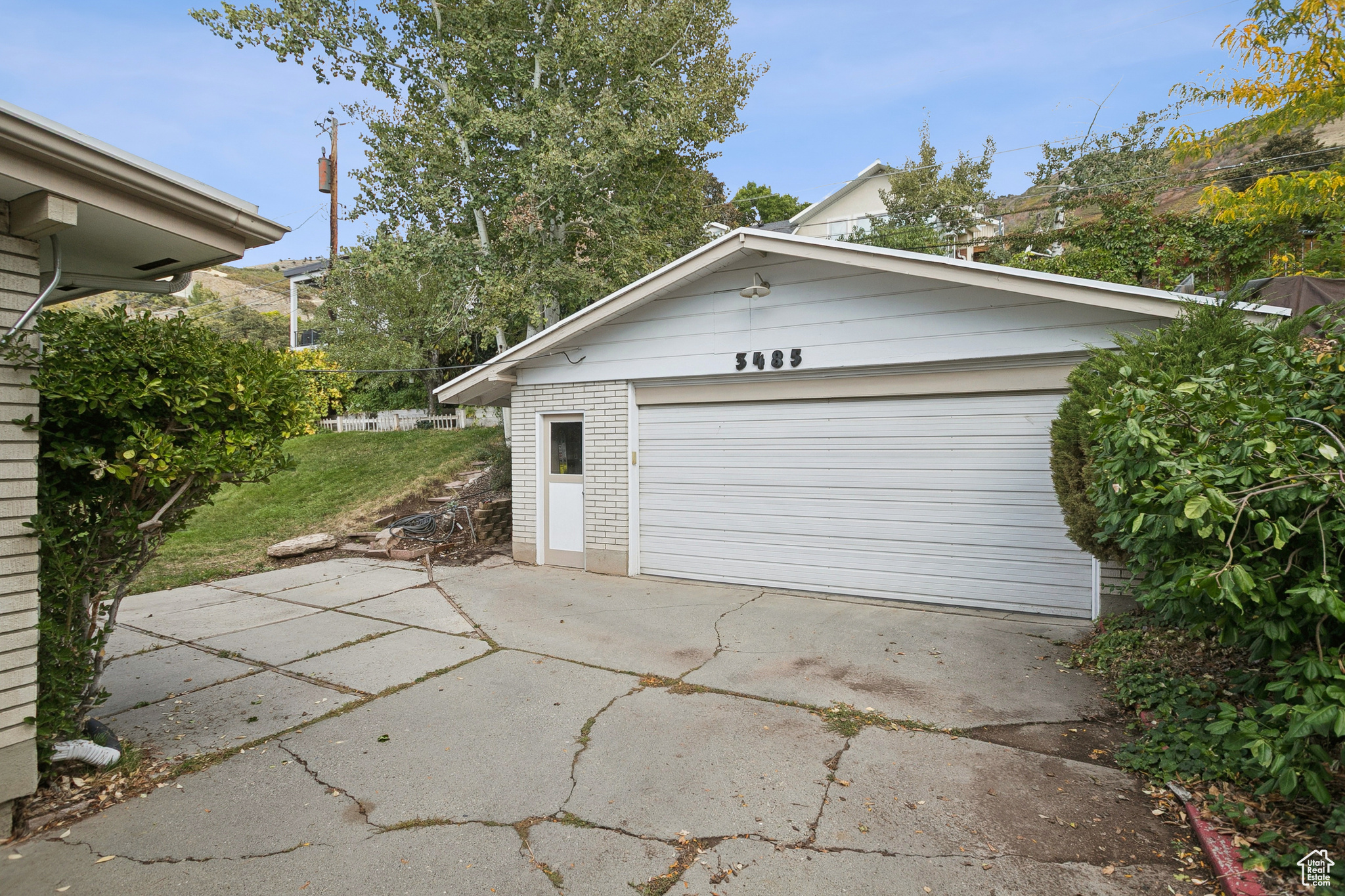 EASTWOOD HILLS - Residential