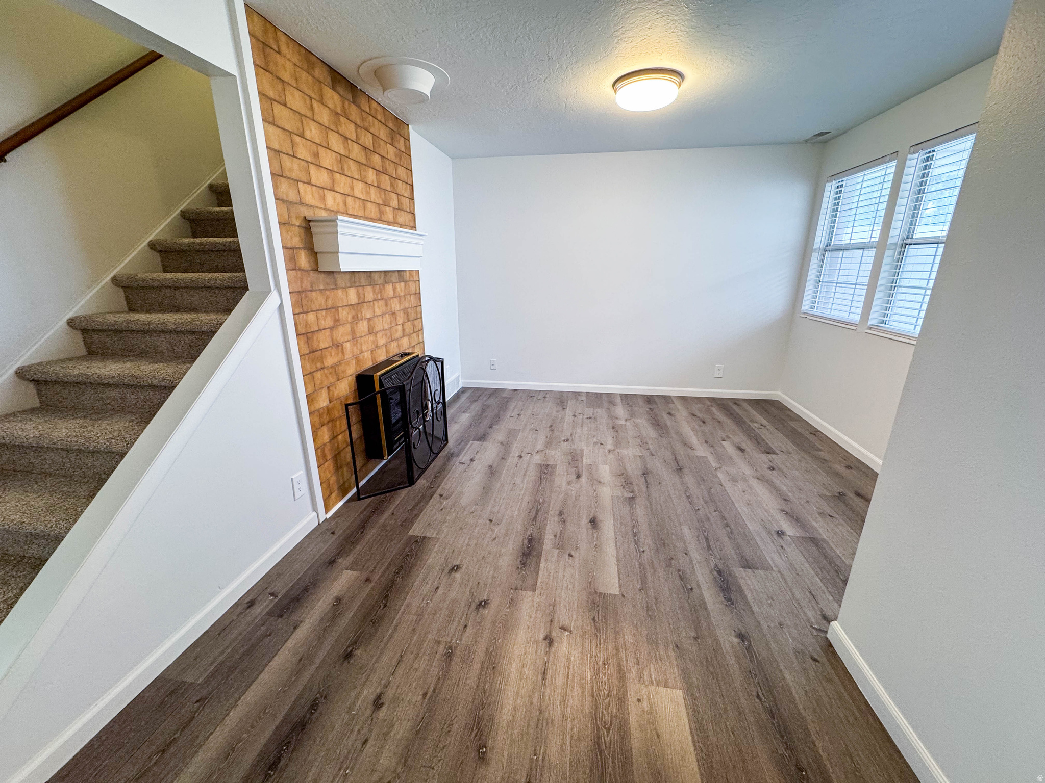 HARTFORD PARK - Residential
