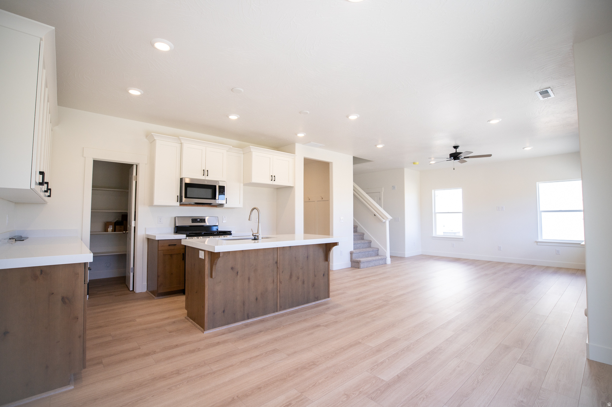 ARROWHEAD SPRINGS - Residential