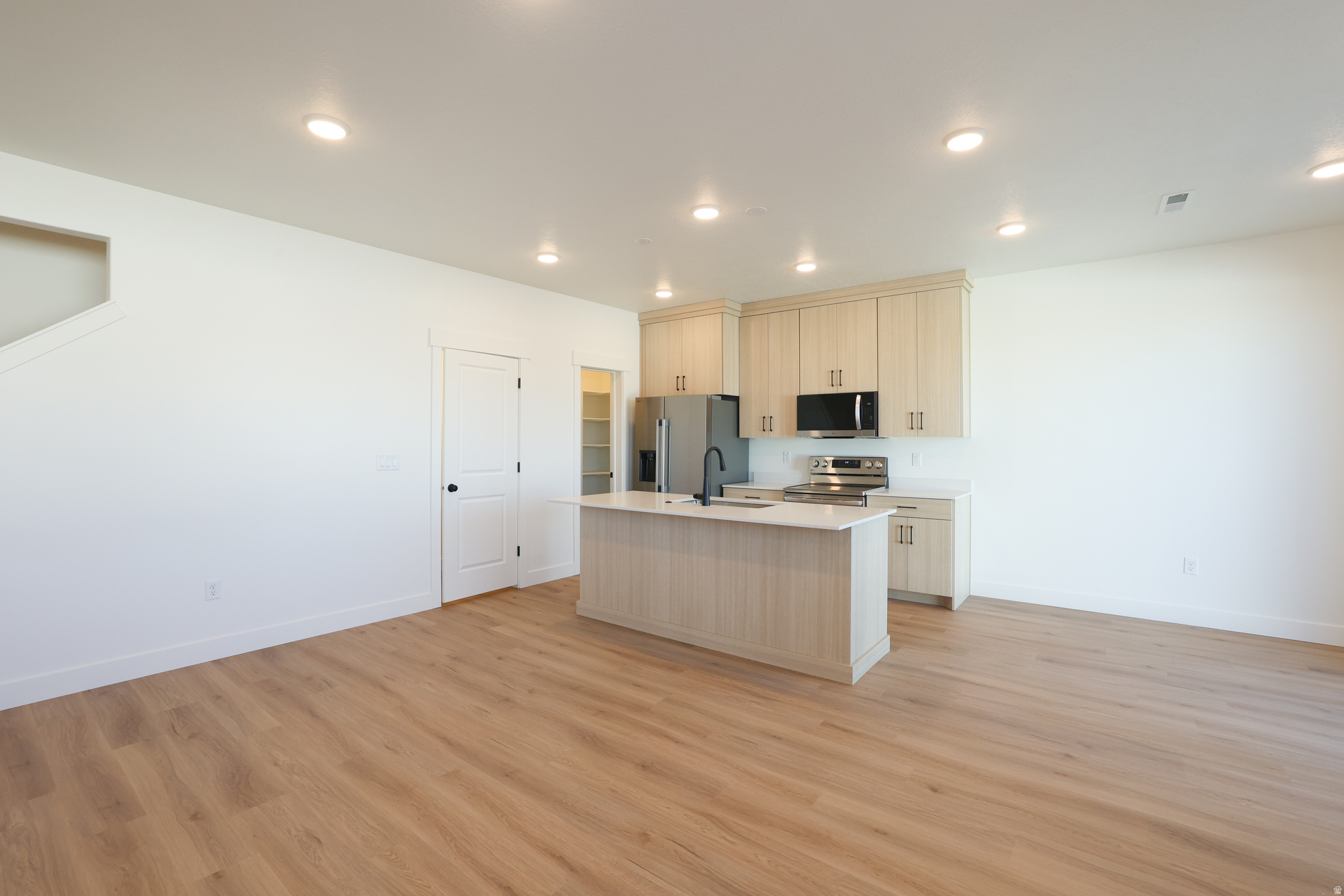 MAGNOLIA - Residential