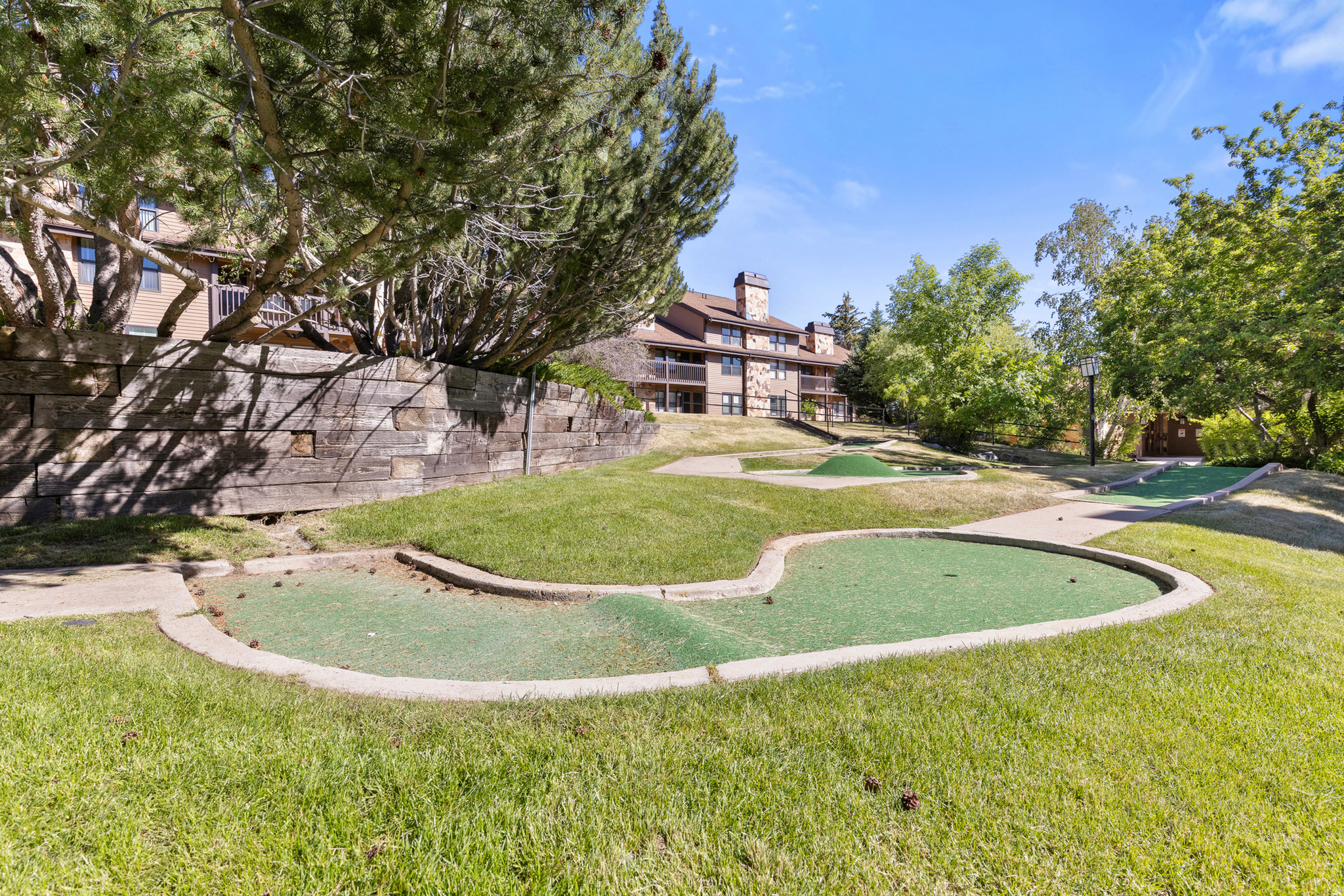 WOLF LODGE - Residential
