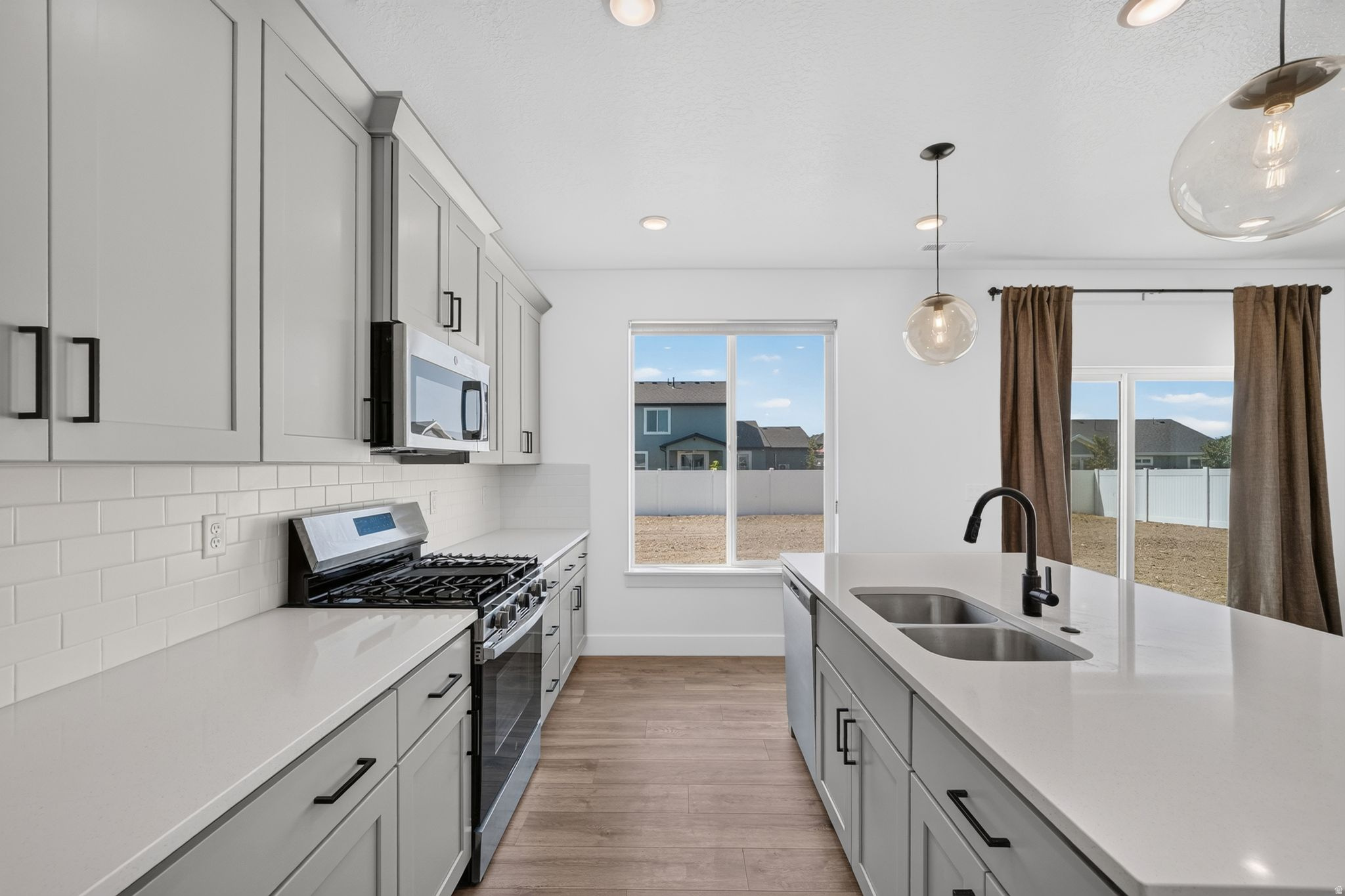 HART ESTATES - Residential