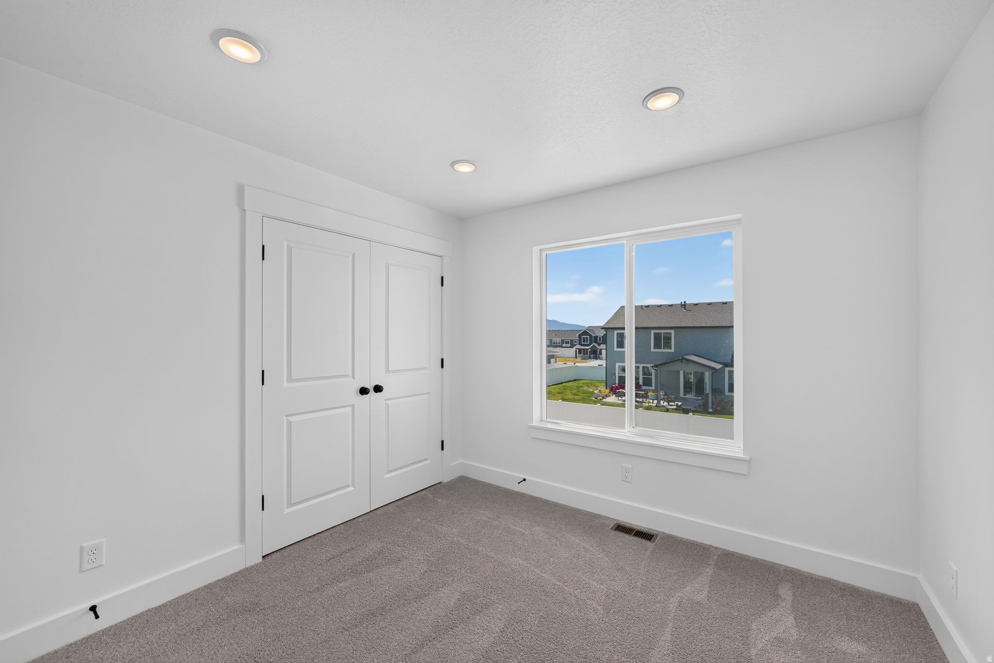 HART ESTATES - Residential