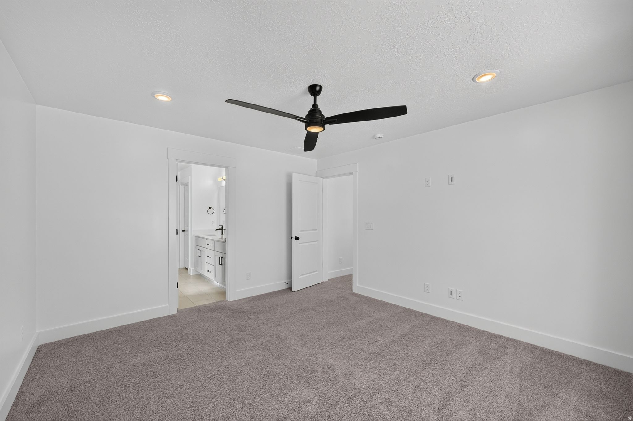 HART ESTATES - Residential