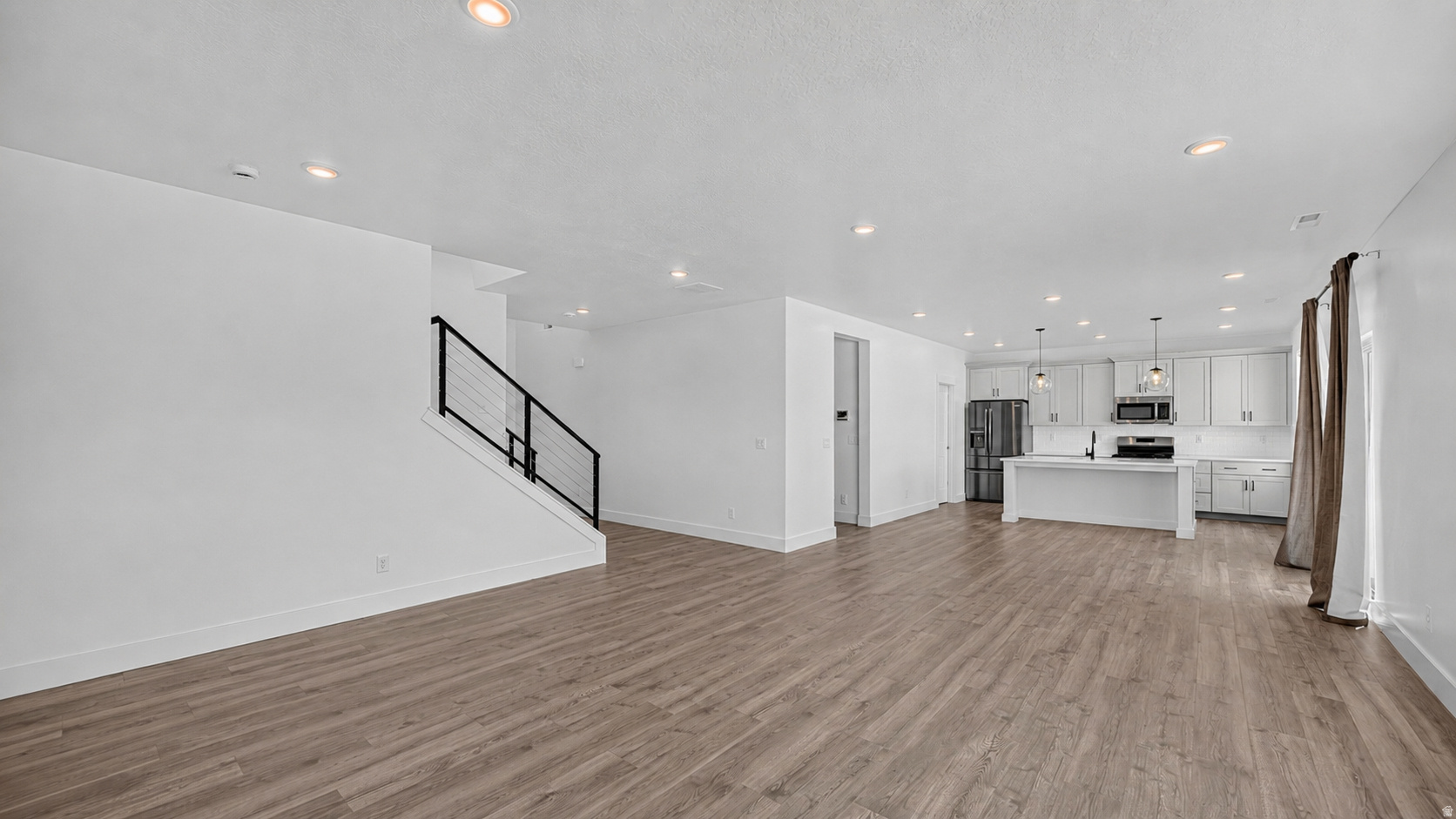 HART ESTATES - Residential
