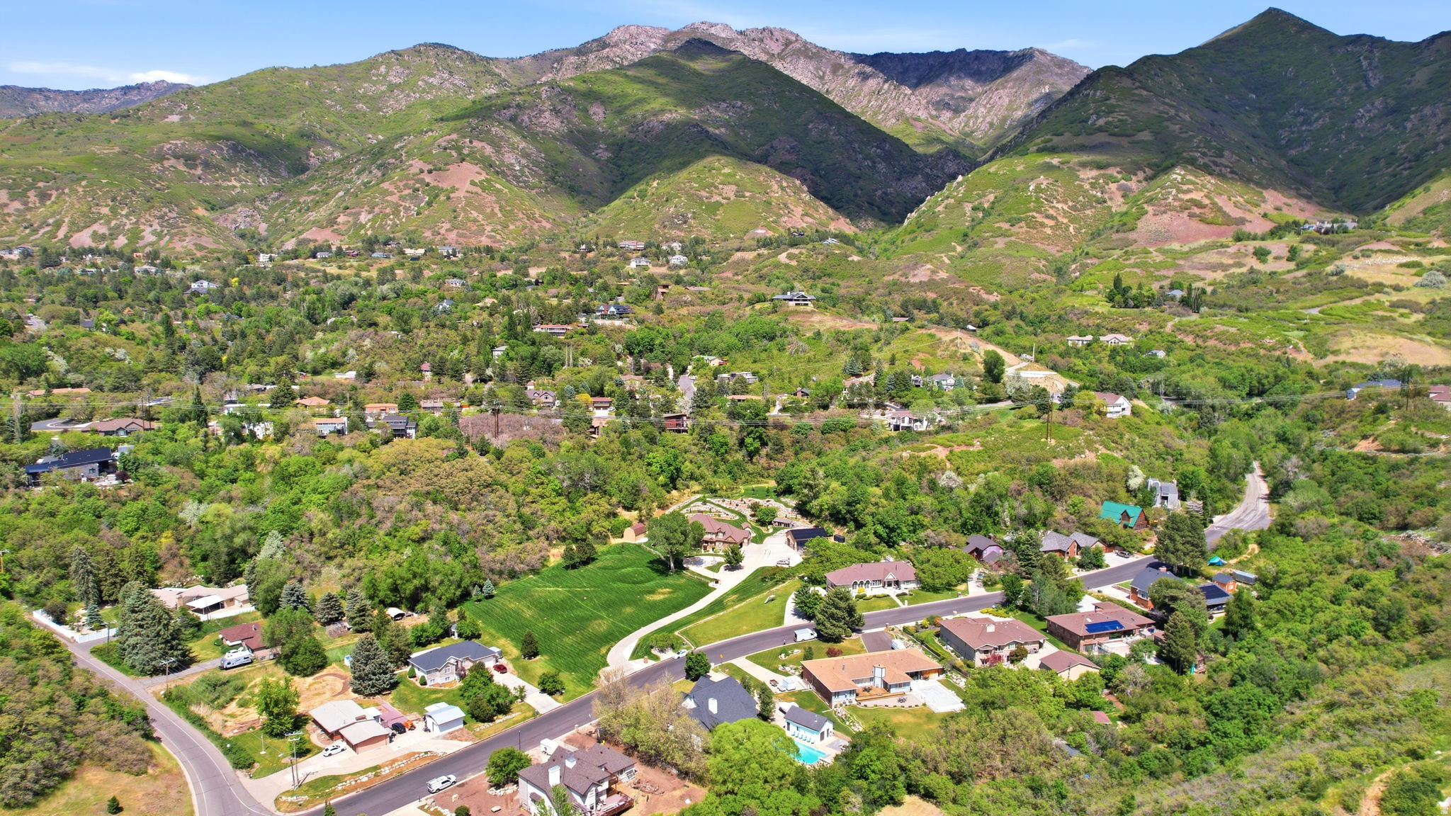 SHADOW CREEK - Residential
