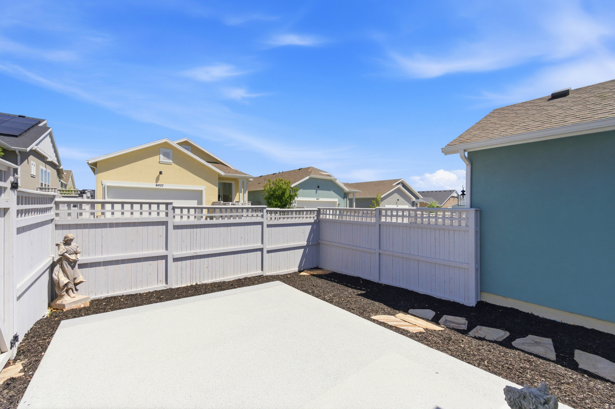 DAYBREAK - Residential