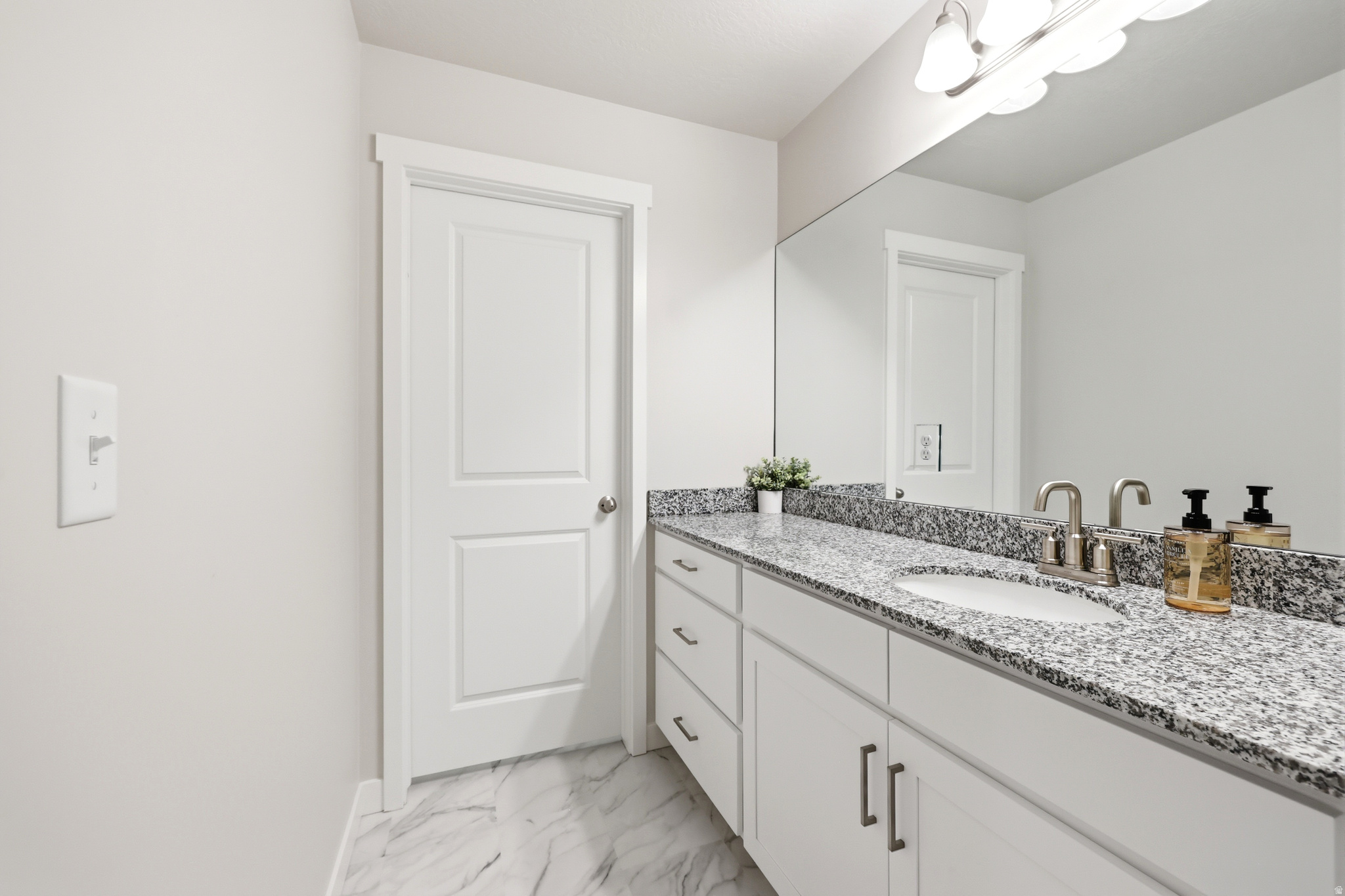 DEL MONTE TOWNHOMES - Residential