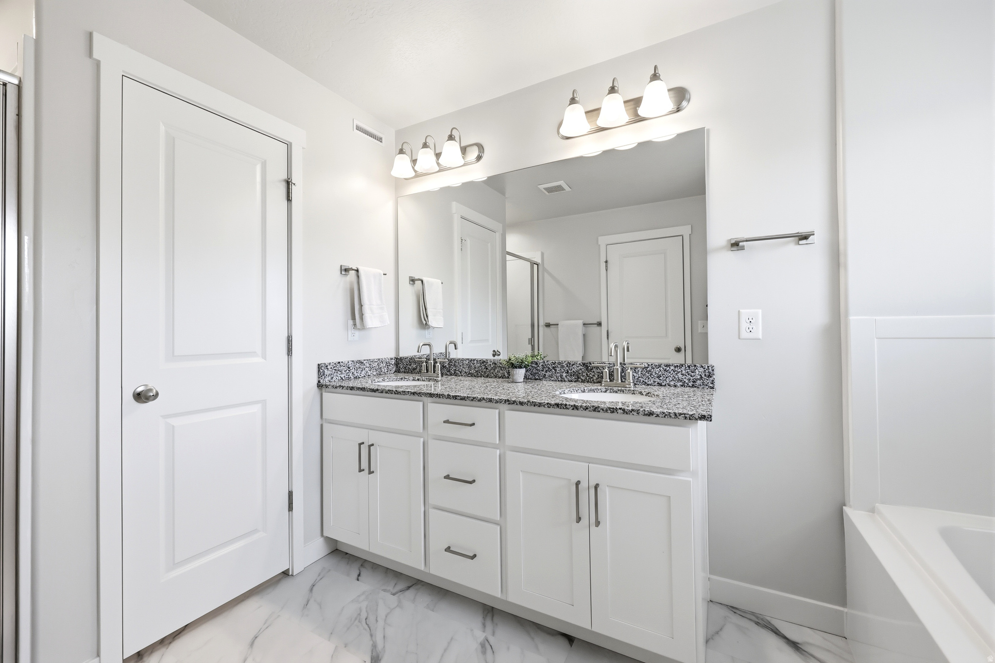 DEL MONTE TOWNHOMES - Residential