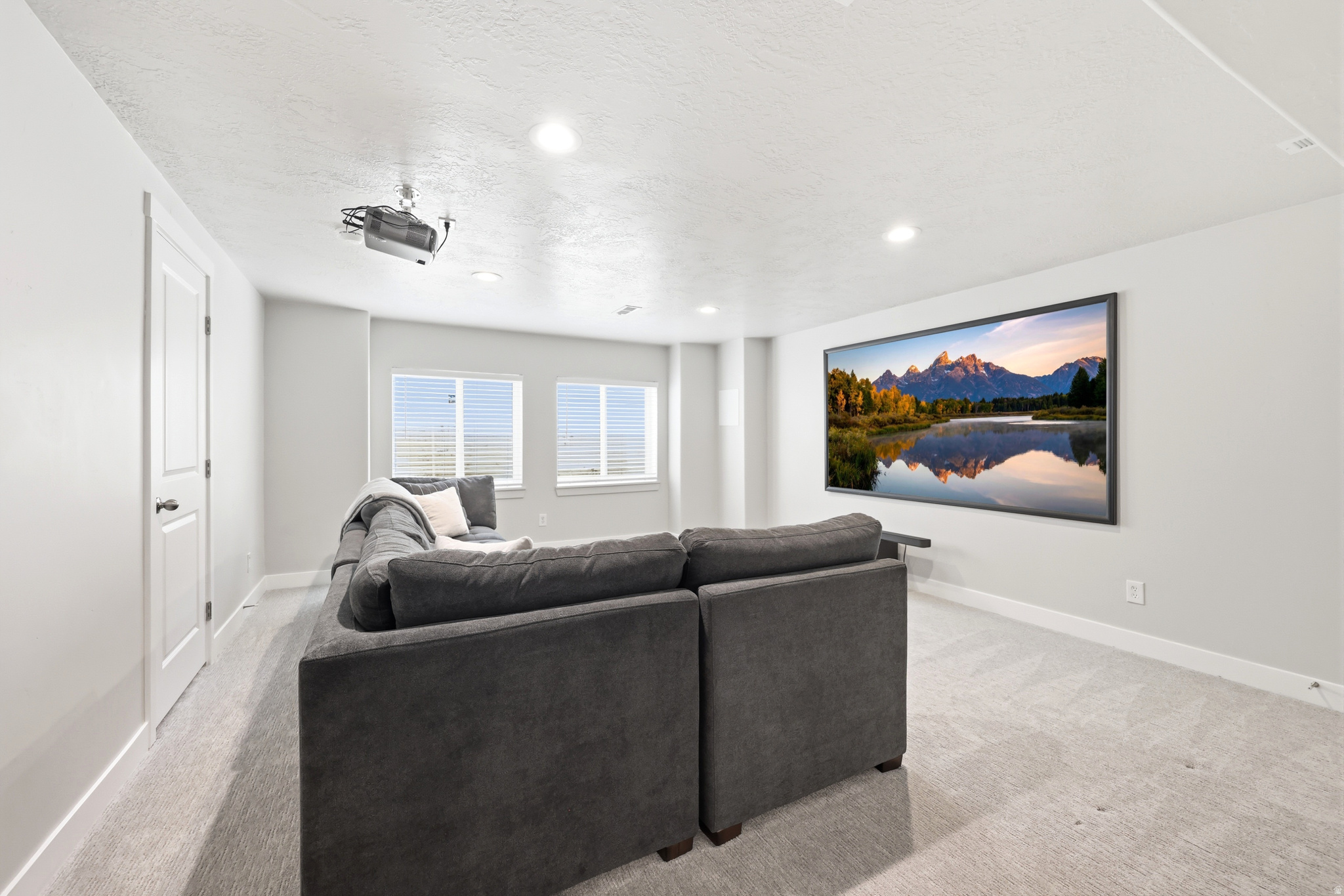 DEL MONTE TOWNHOMES - Residential