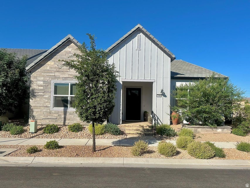 REGENCY AT DESERT COLOR 1 - Residential