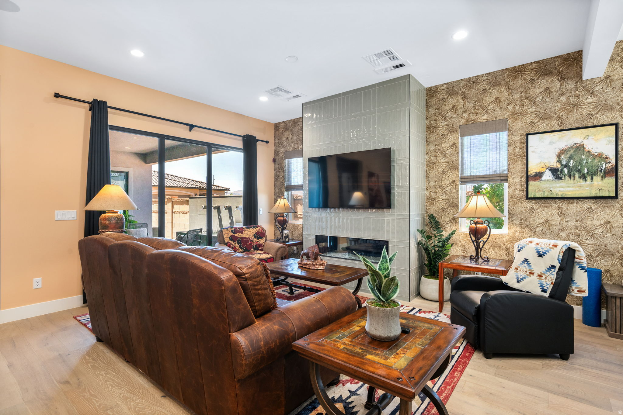 REGENCY AT DESERT COLOR 1 - Residential