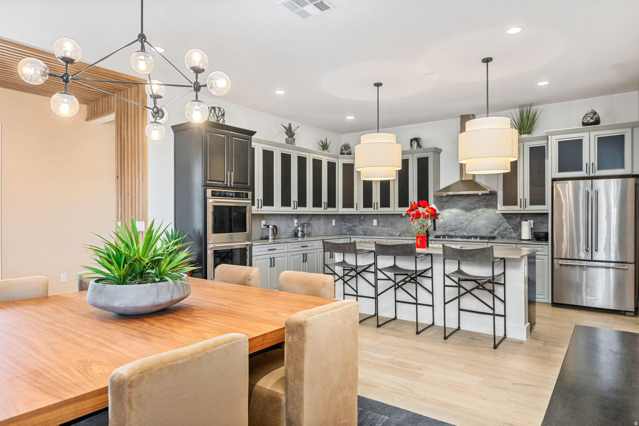 REGENCY AT DESERT COLOR 1 - Residential