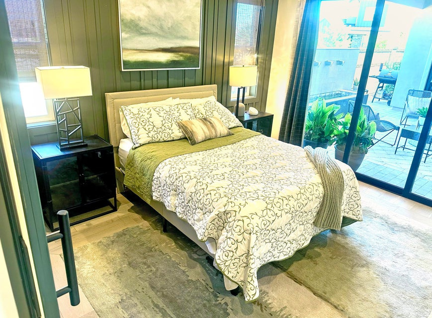 REGENCY AT DESERT COLOR 1 - Residential