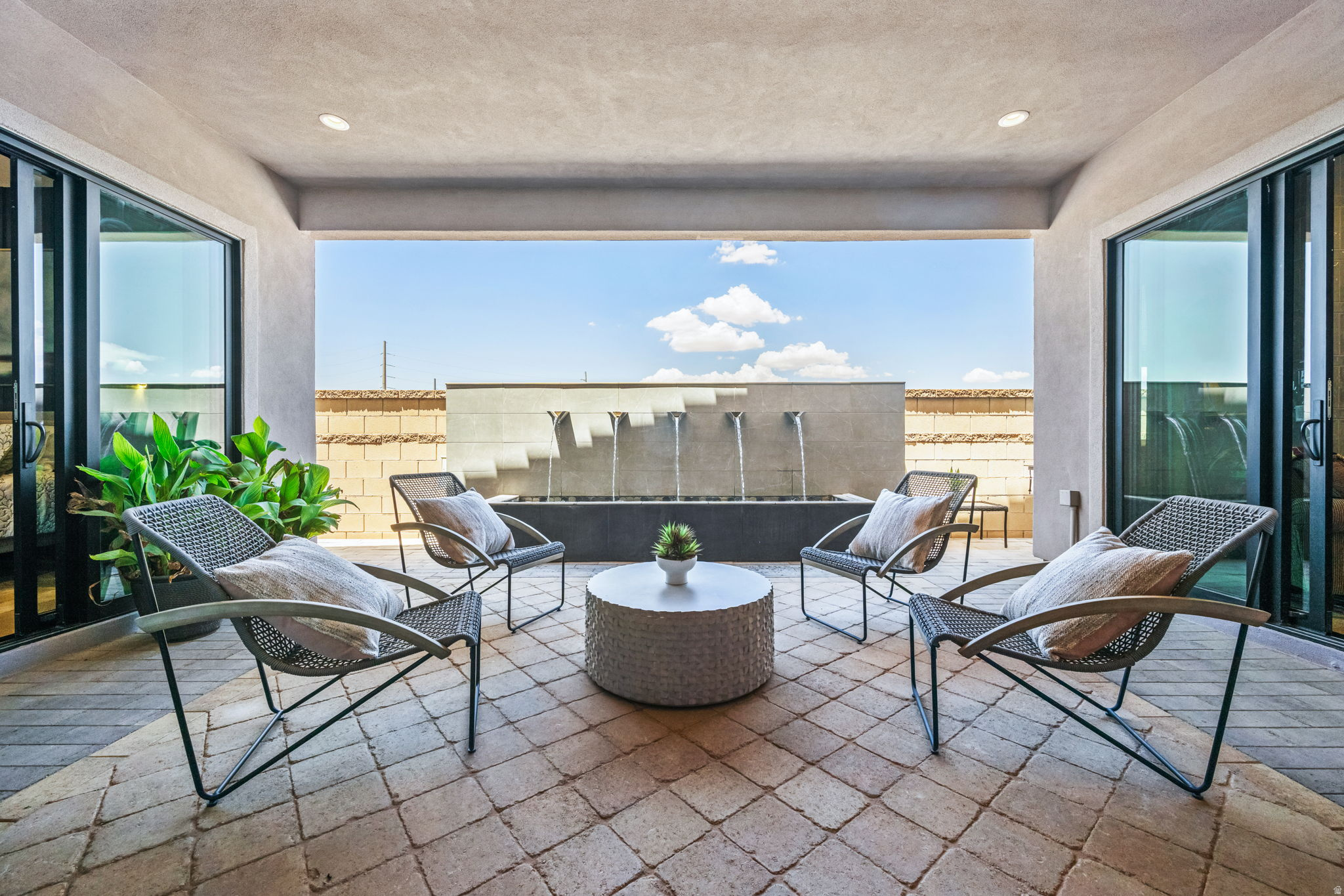 REGENCY AT DESERT COLOR 1 - Residential