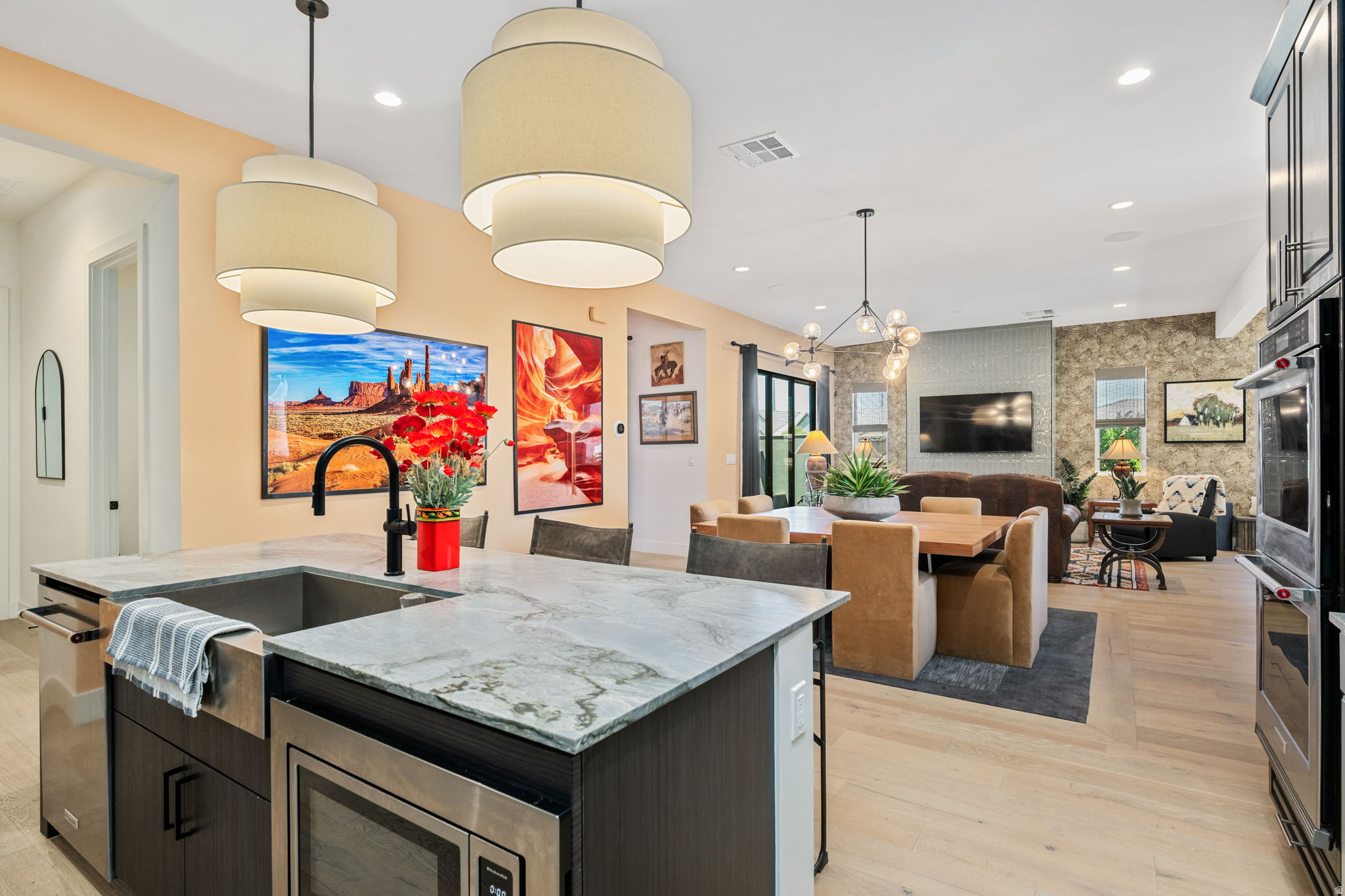 REGENCY AT DESERT COLOR 1 - Residential
