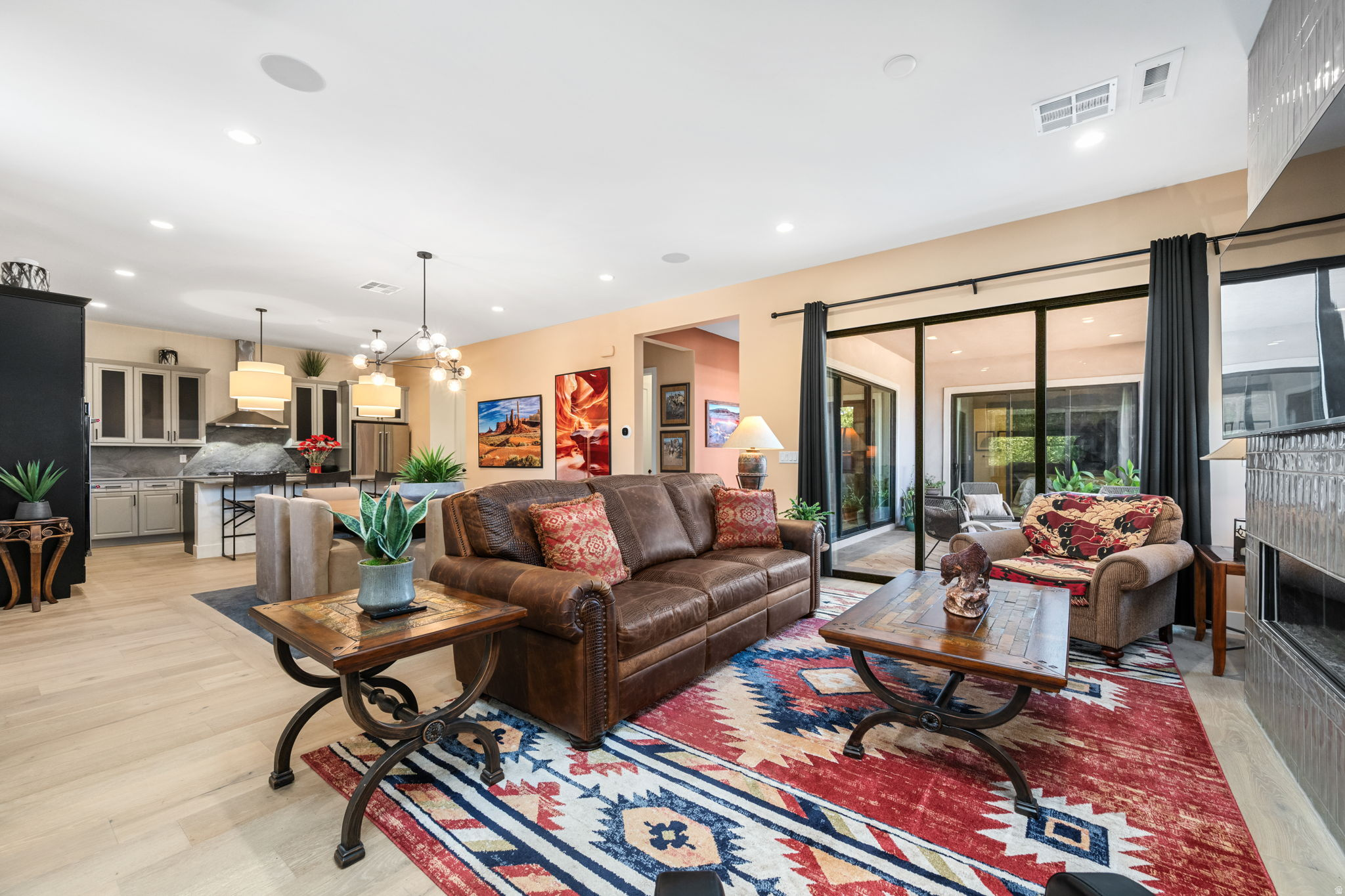 REGENCY AT DESERT COLOR 1 - Residential